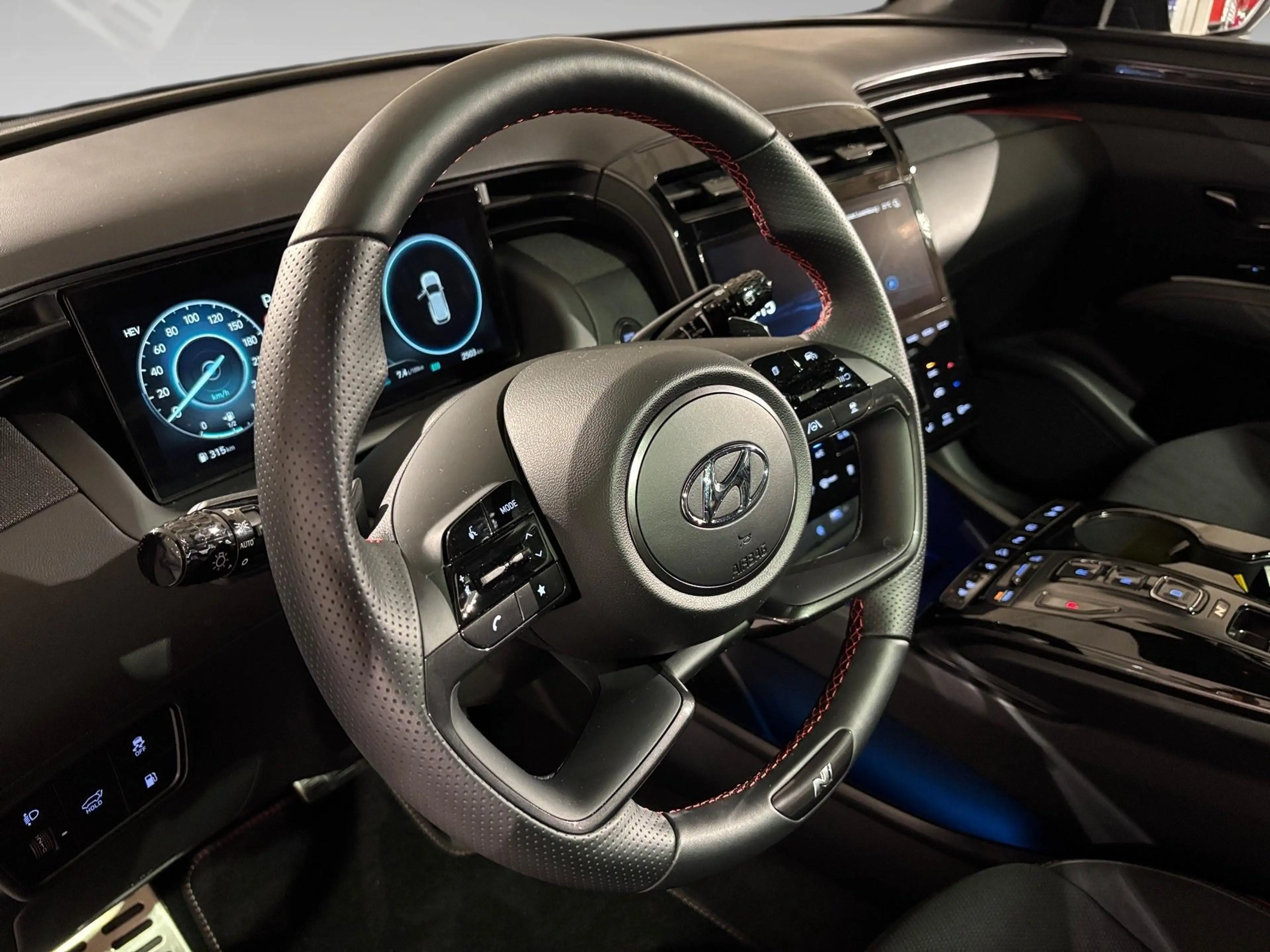 Hyundai TUCSON 1.6 N LINE PLUG IN HYBRID — photo 8