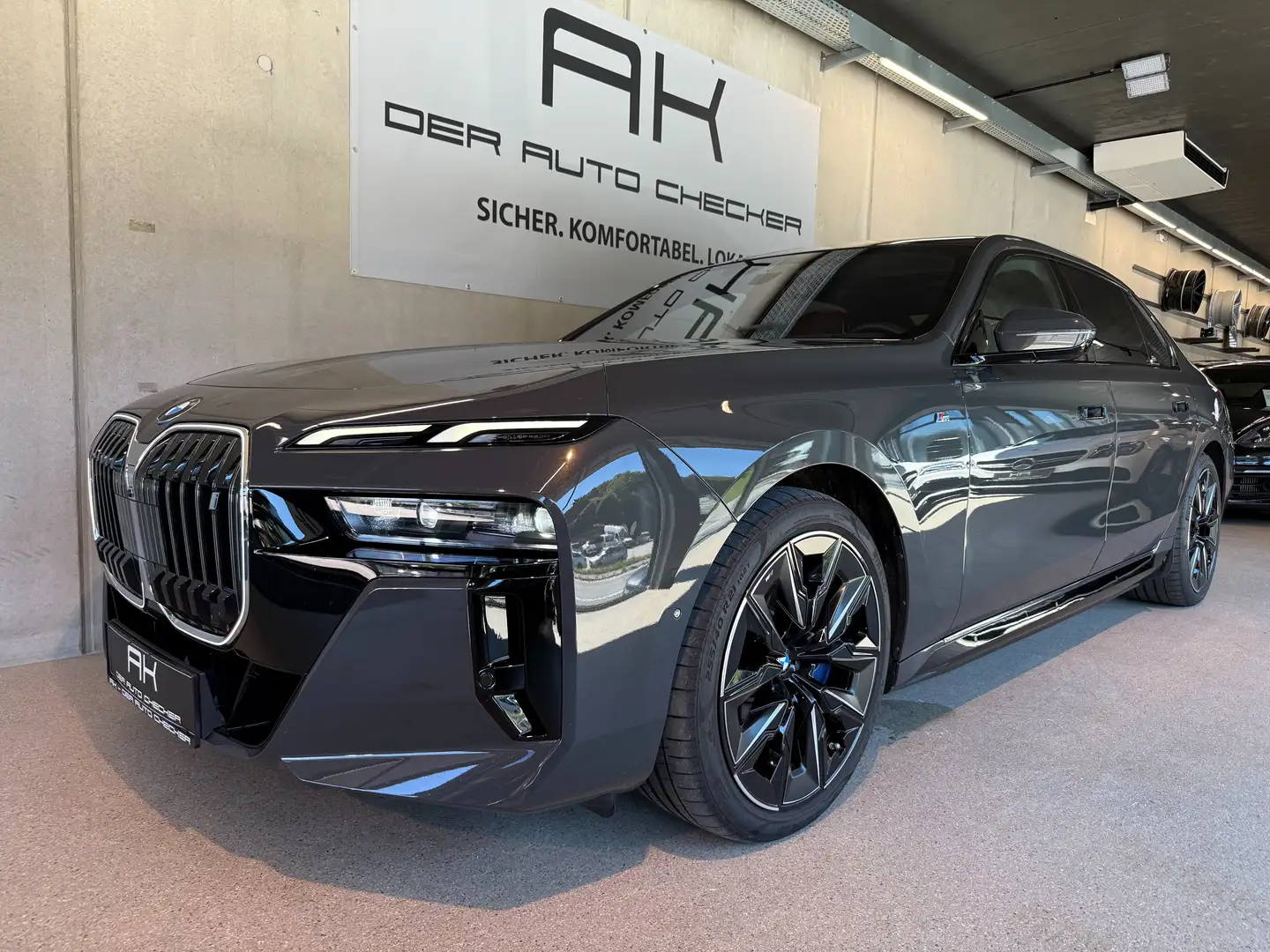 BMW i7 xDrive 60 M Sport Gris - 2