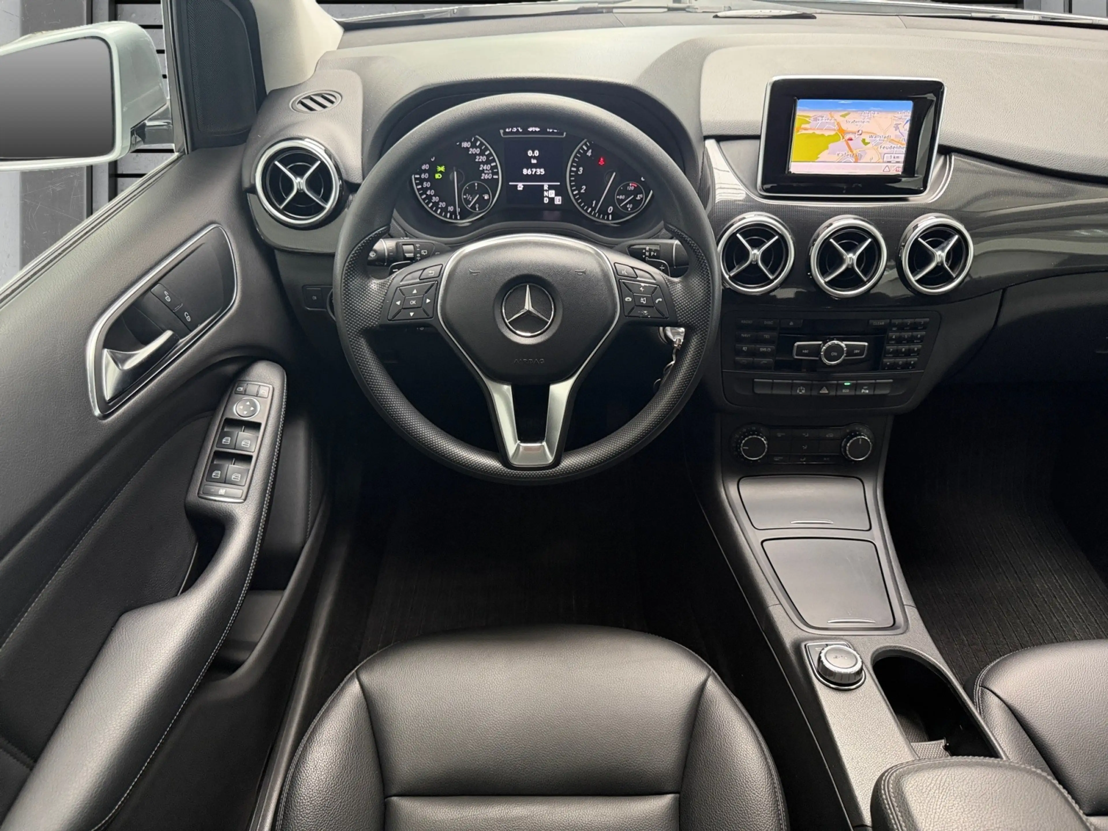 Mercedes-Benz B 180 AUTOMAT KLIMA+LEDER+NAVI+AKTIVPARK+1HD+TÜV — photo 6