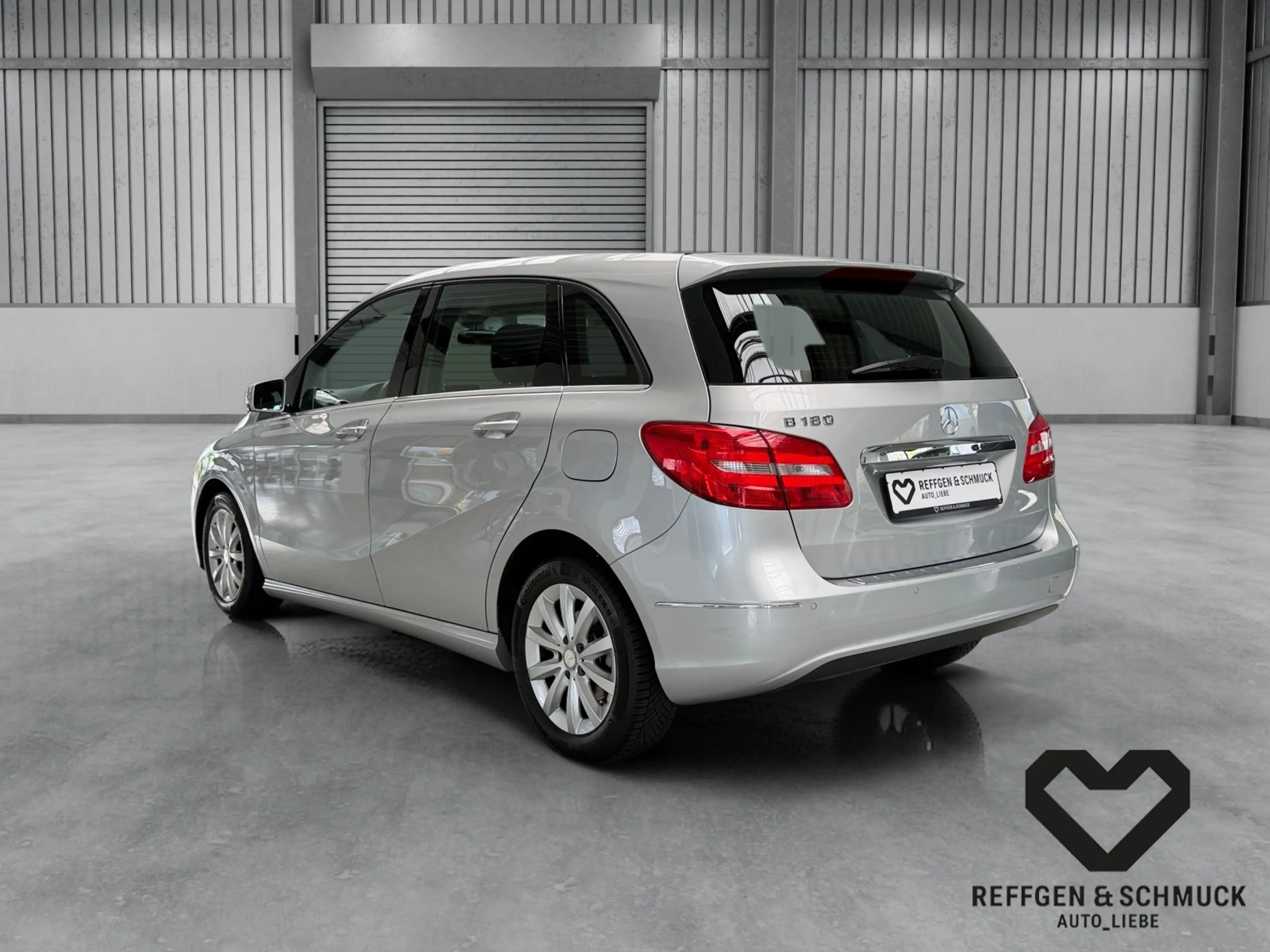 Mercedes-Benz B 180 AUTOMAT KLIMA+LEDER+NAVI+AKTIVPARK+1HD+TÜV — photo 9