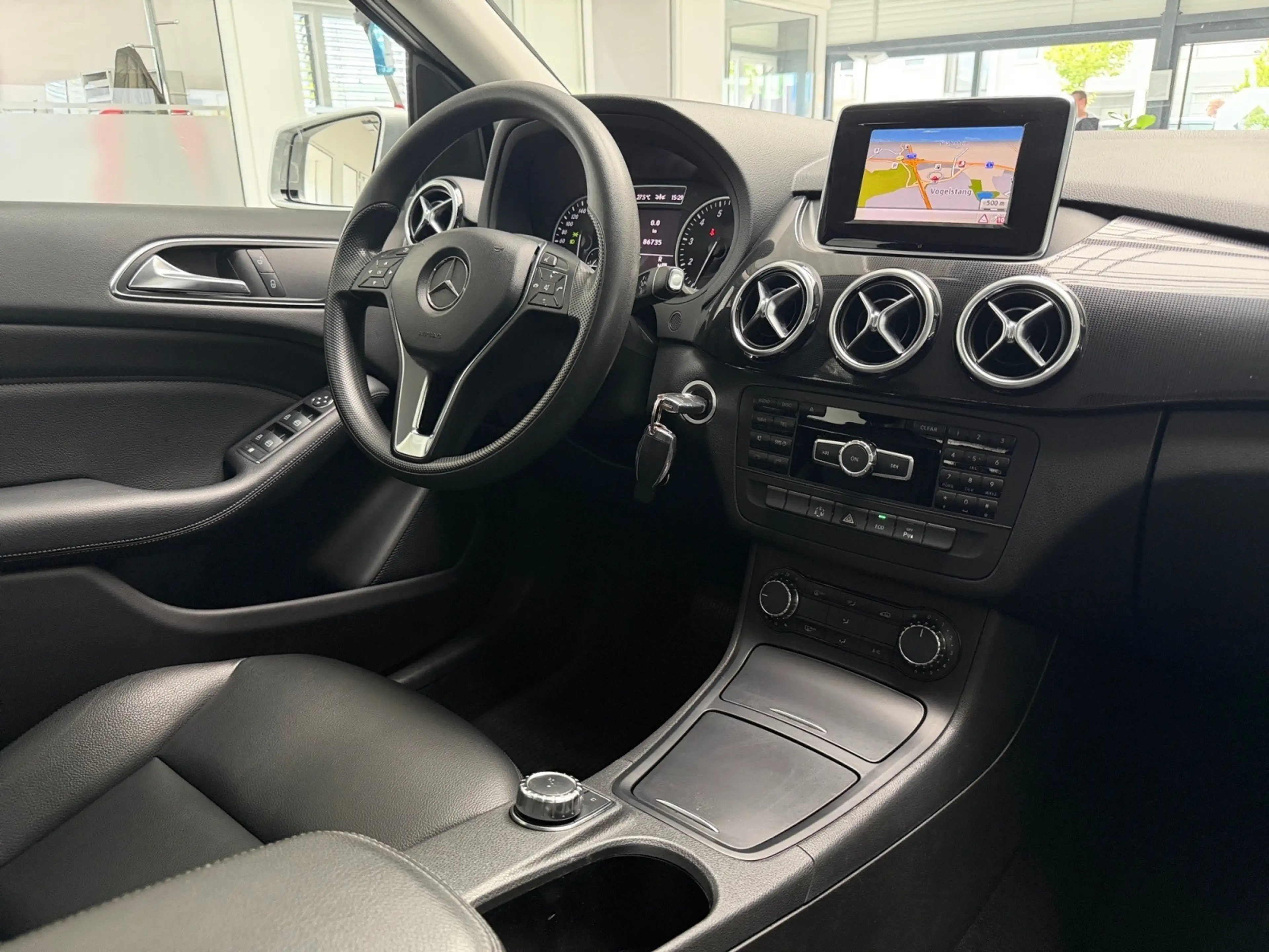 Mercedes-Benz B 180 AUTOMAT KLIMA+LEDER+NAVI+AKTIVPARK+1HD+TÜV — photo 10