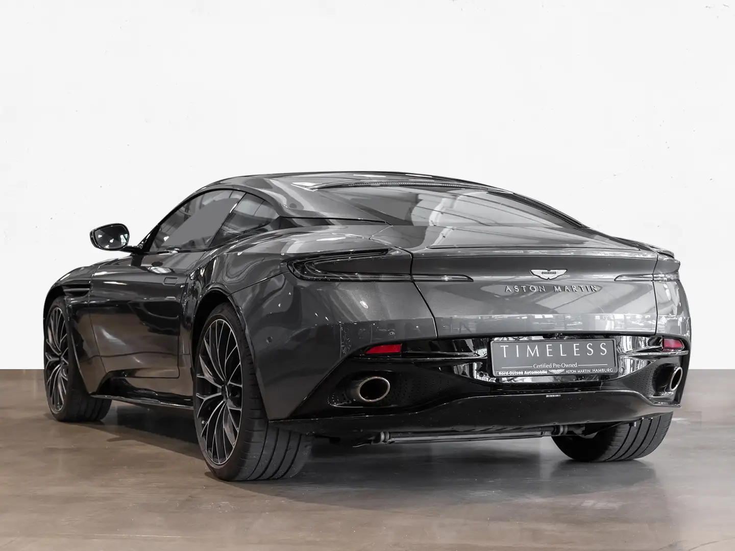 Aston Martin DB11 V8 Coupé - Aston Martin Hamburg Gris - 2