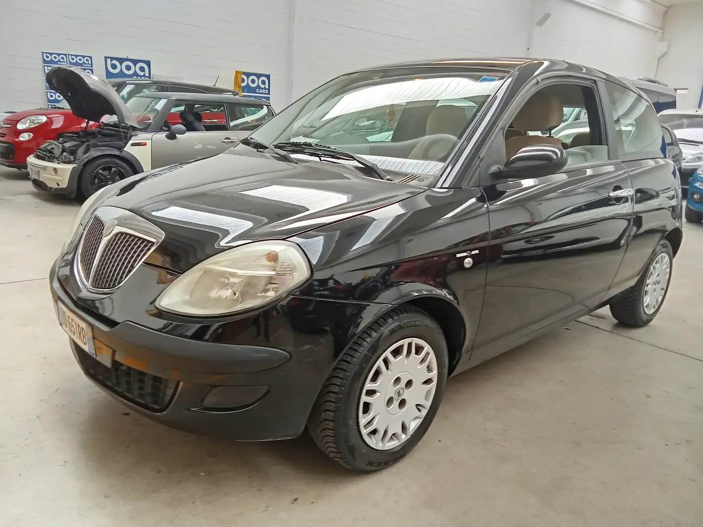 Lancia Ypsilon 1.2 NEOPATENTATI Nero - 1