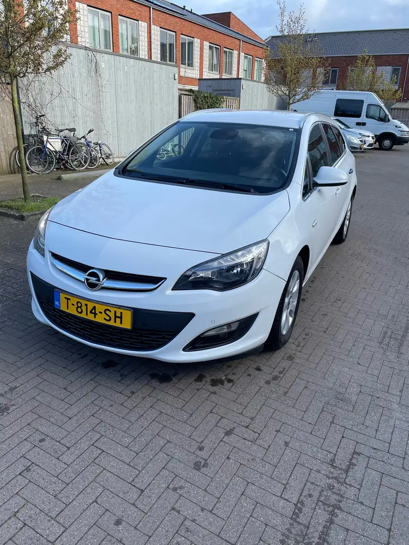 Opel Astra 2.0 TDCi Edition Wit - 1