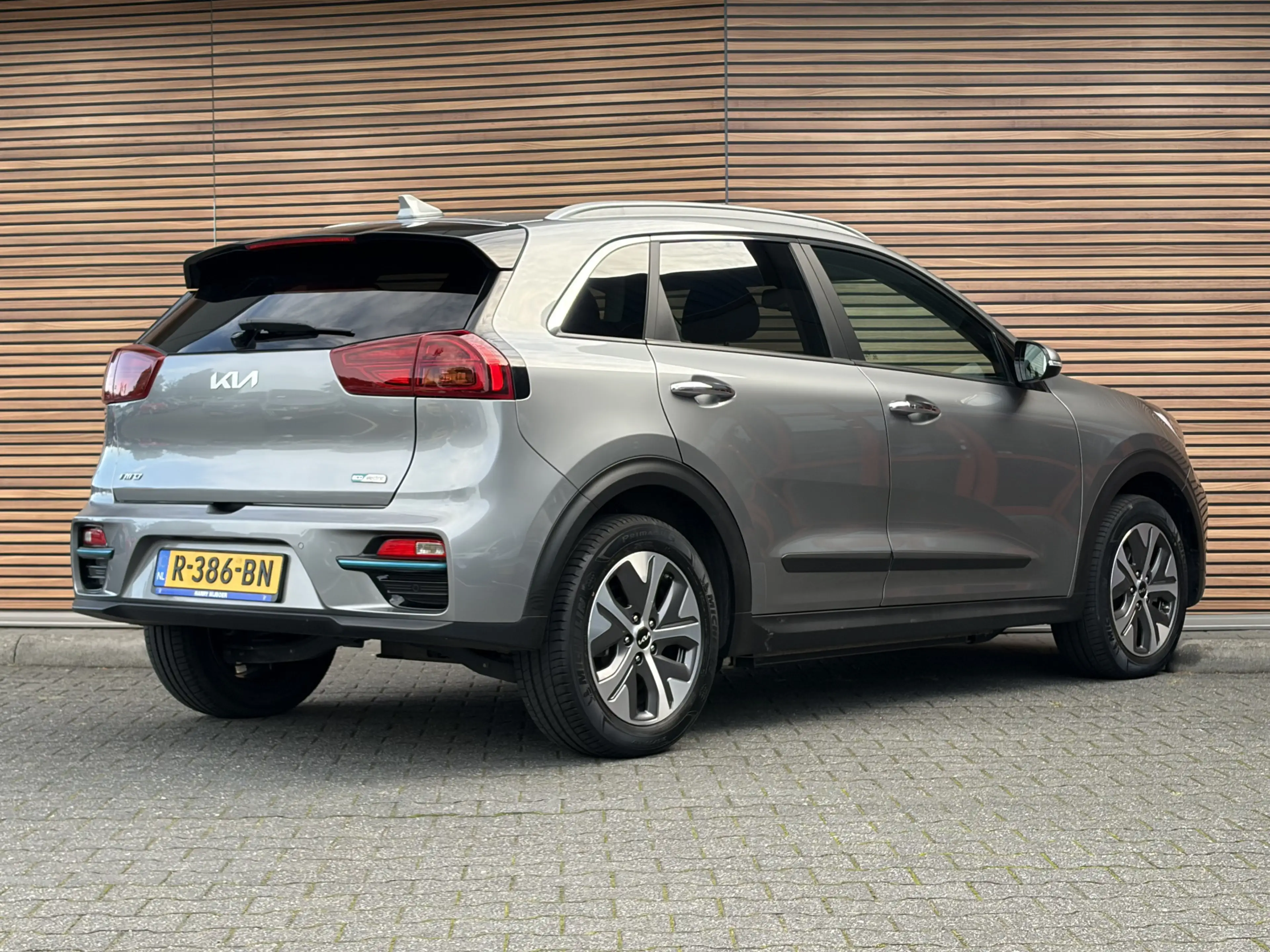 Kia e-Niro DynamicPlusLine 64 kWh Cruise control adaptief / N — photo 3