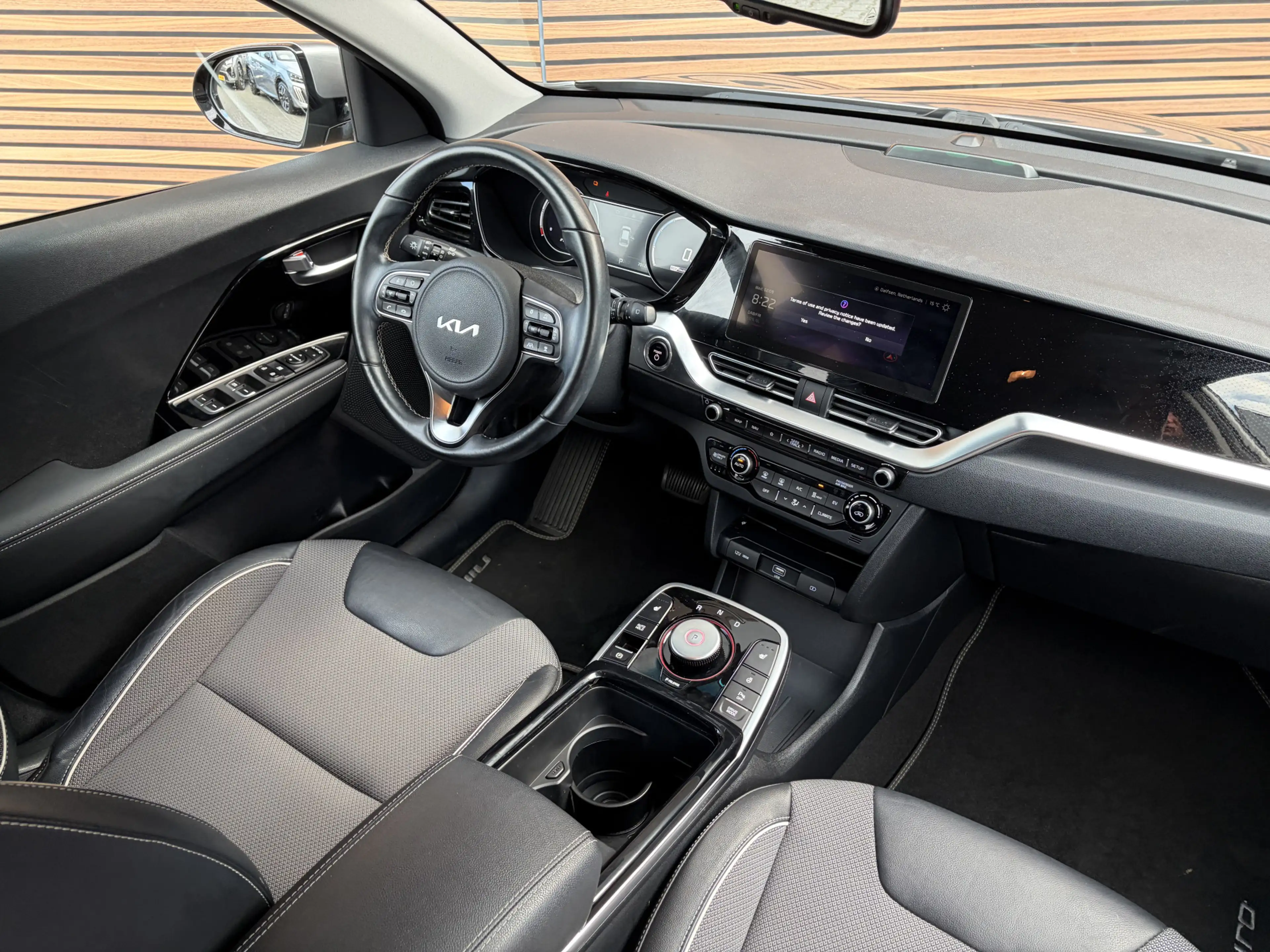 Kia e-Niro DynamicPlusLine 64 kWh Cruise control adaptief / N — photo 4