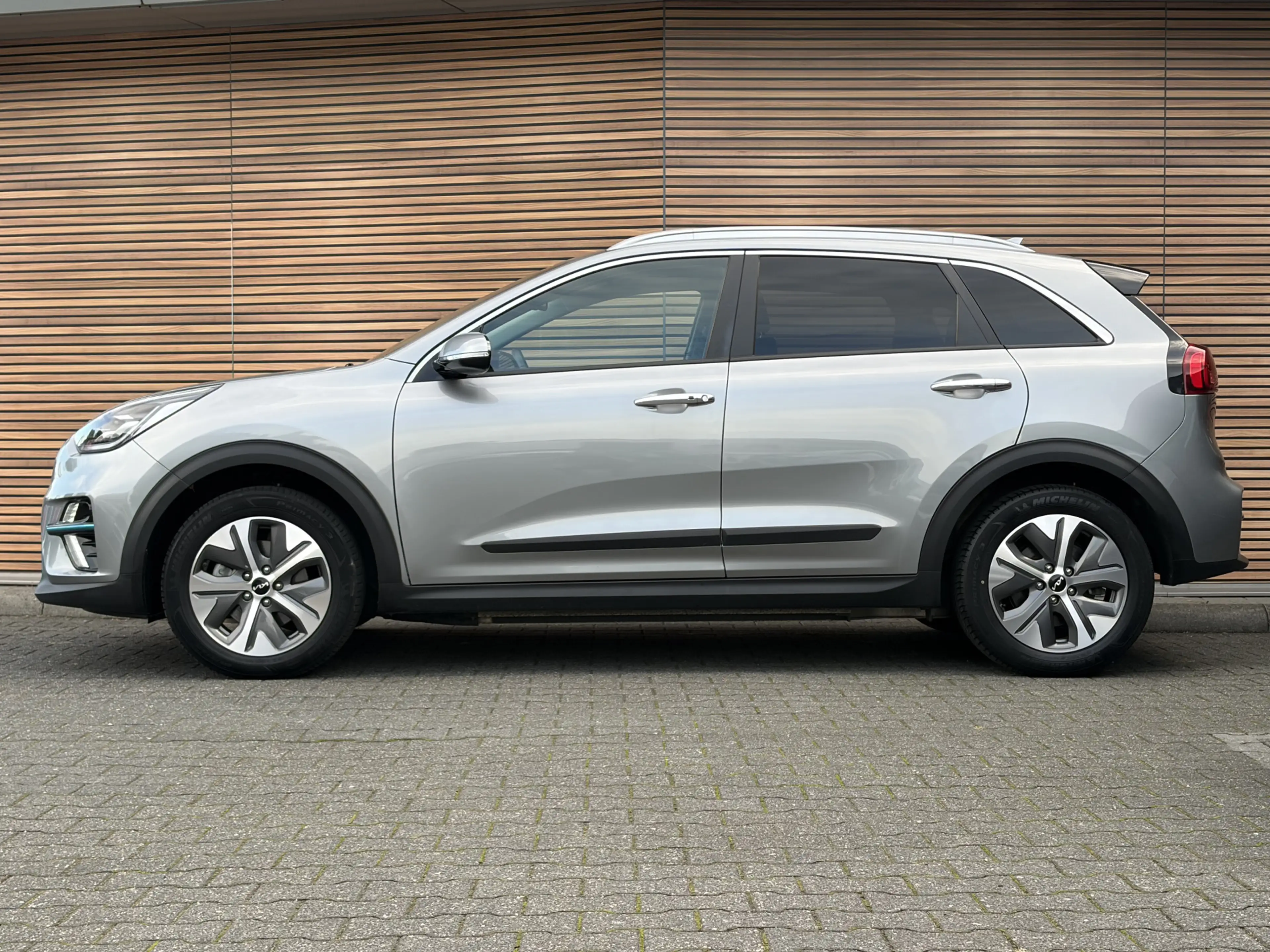Kia e-Niro DynamicPlusLine 64 kWh Cruise control adaptief / N — photo 5