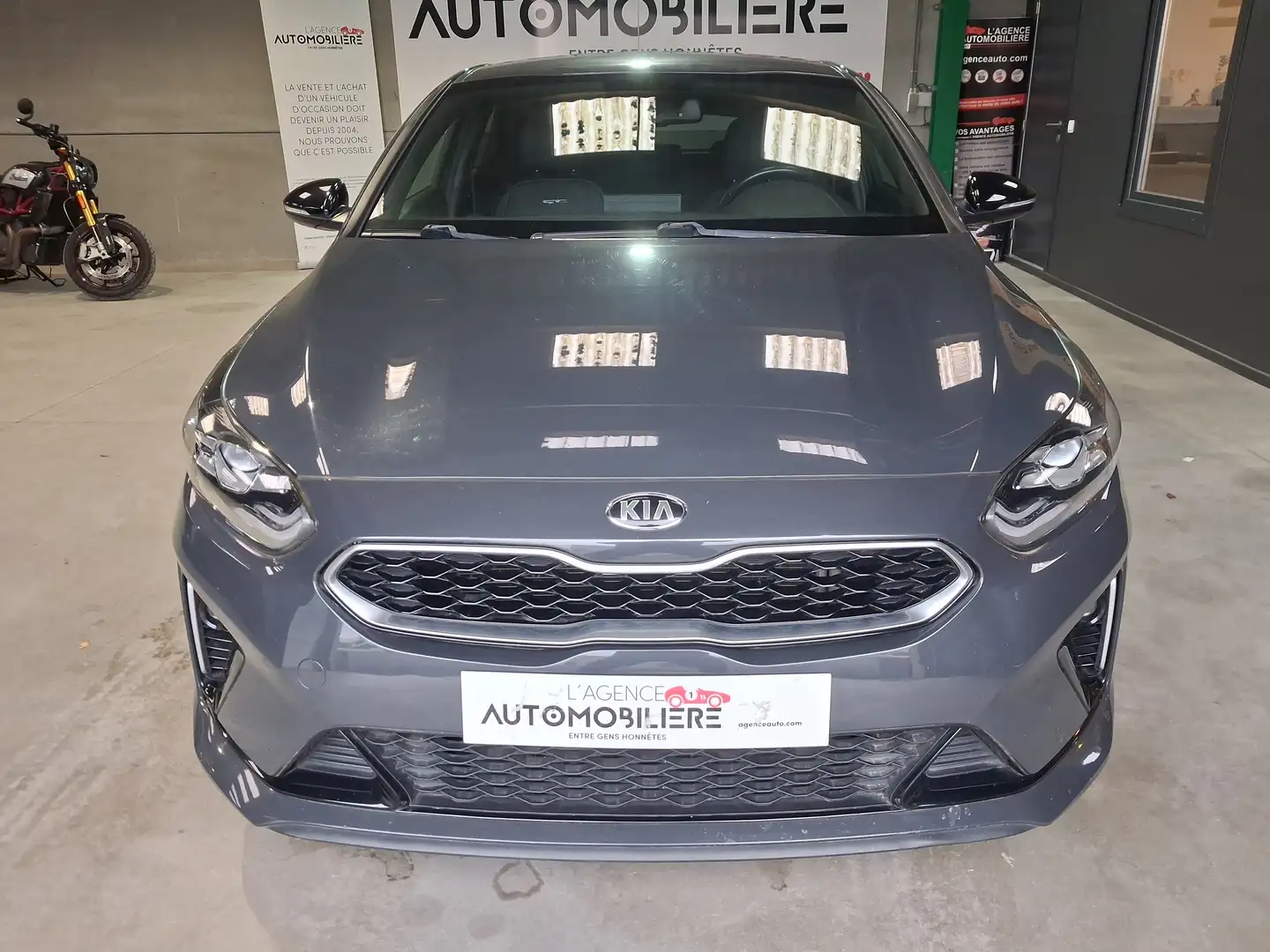 Kia ProCeed / pro_cee'd ProCeed 1.6 CRDi GT-Line Cuir,Gps,Caméra,Full ! Grijs - 2