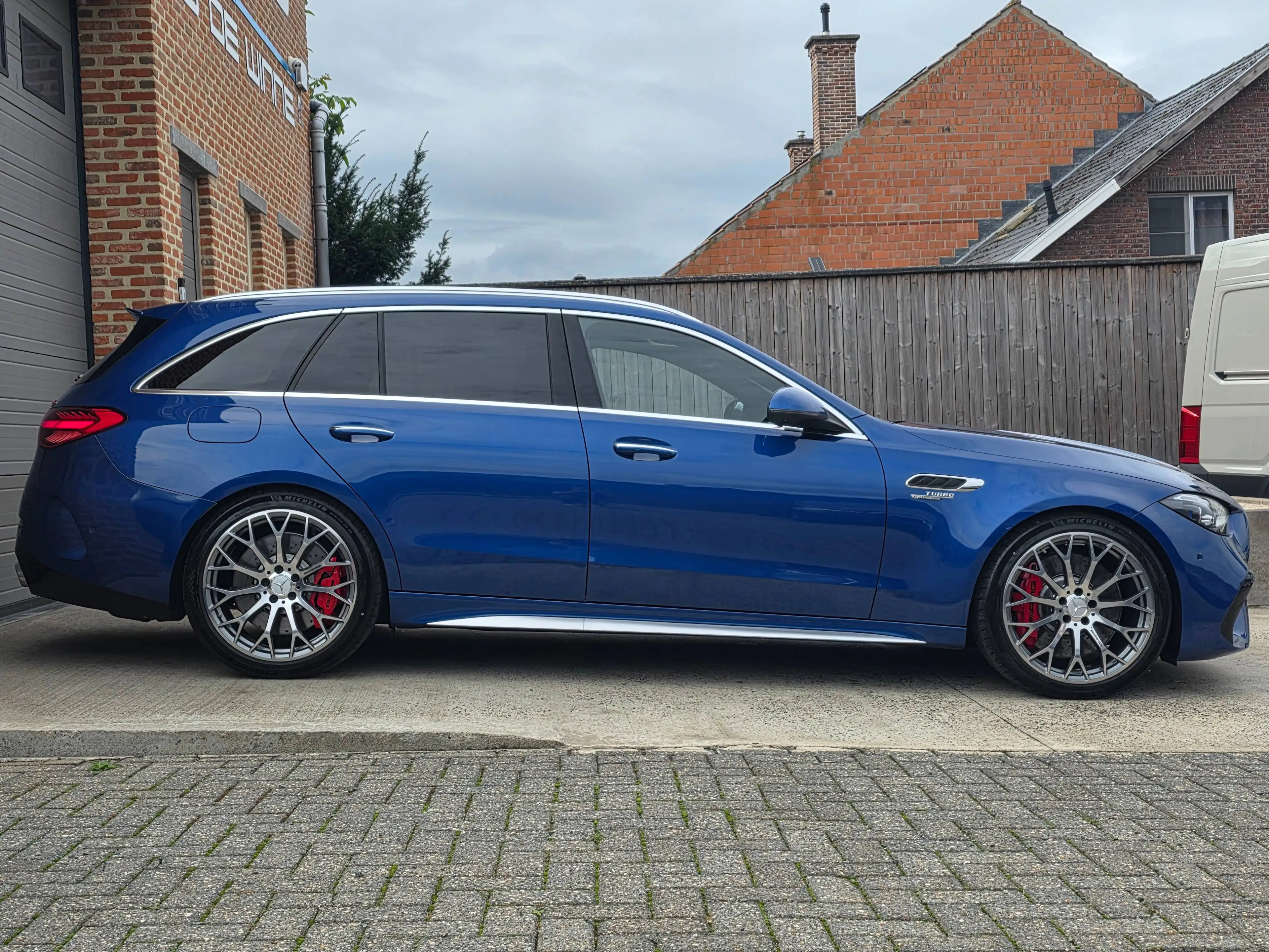 Mercedes-Benz C 63 AMG S E Performance - 680 PK - Spectral Blue - ALS NIEUW — photo 5
