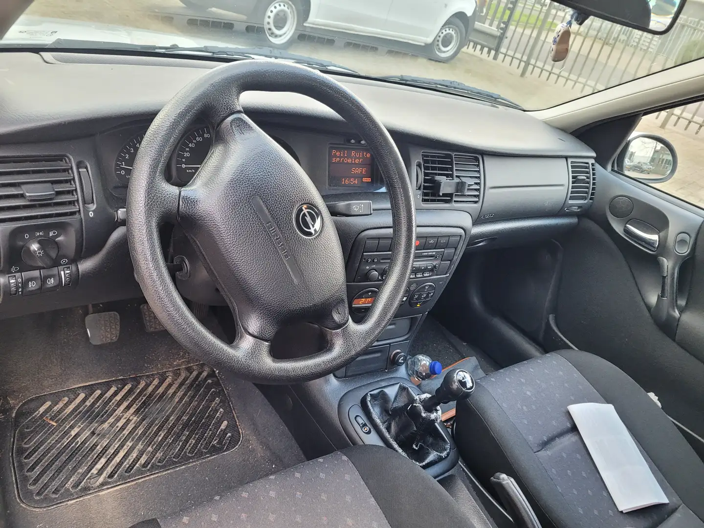 Opel Vectra 1.6-16V Business Edition Ezüst - 2