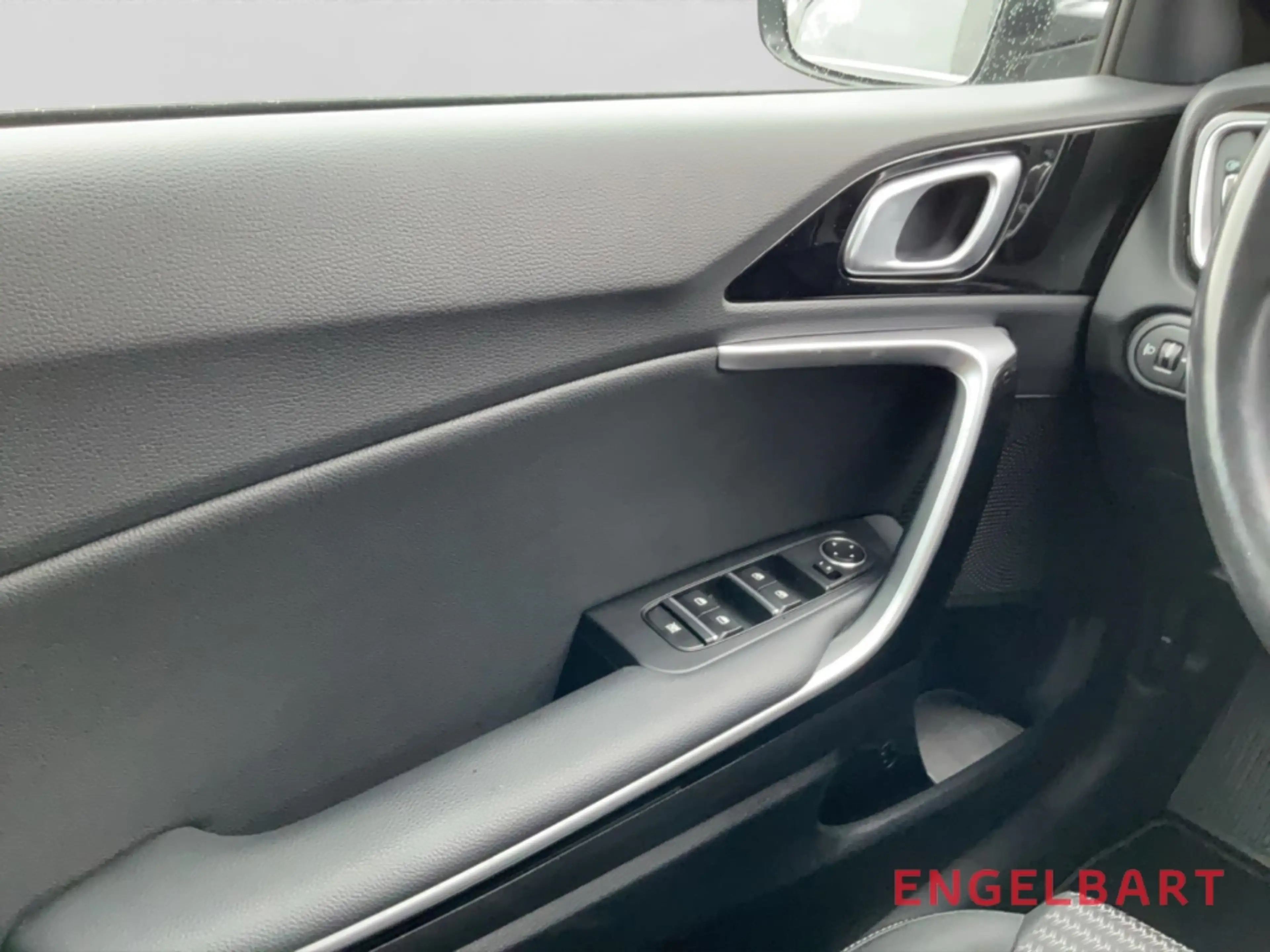 Kia Ceed / cee'd Vision Navi Digitales Cockpit Apple CarPlay Androi — photo 10