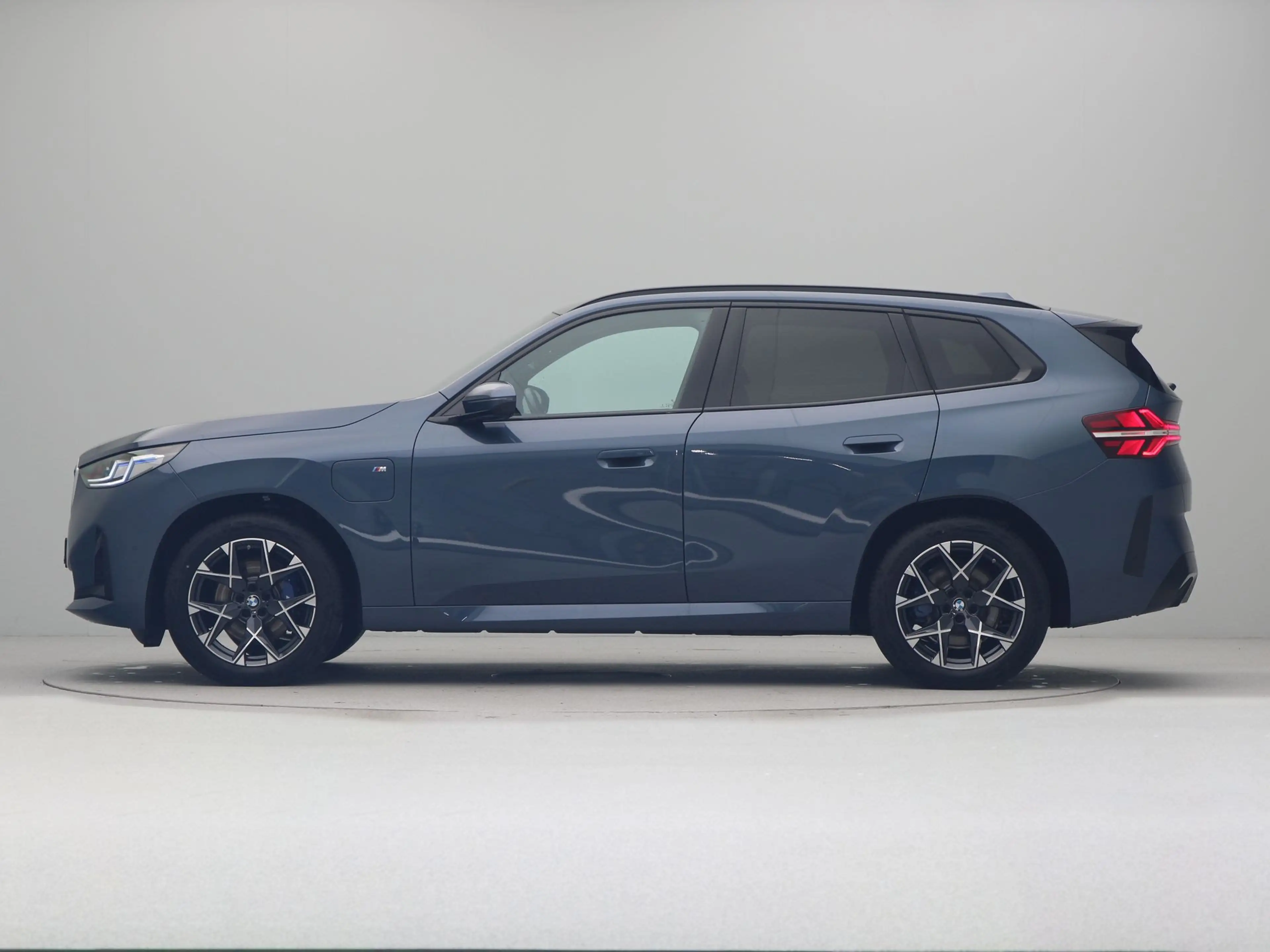 BMW X3 30e xDrive — photo 12