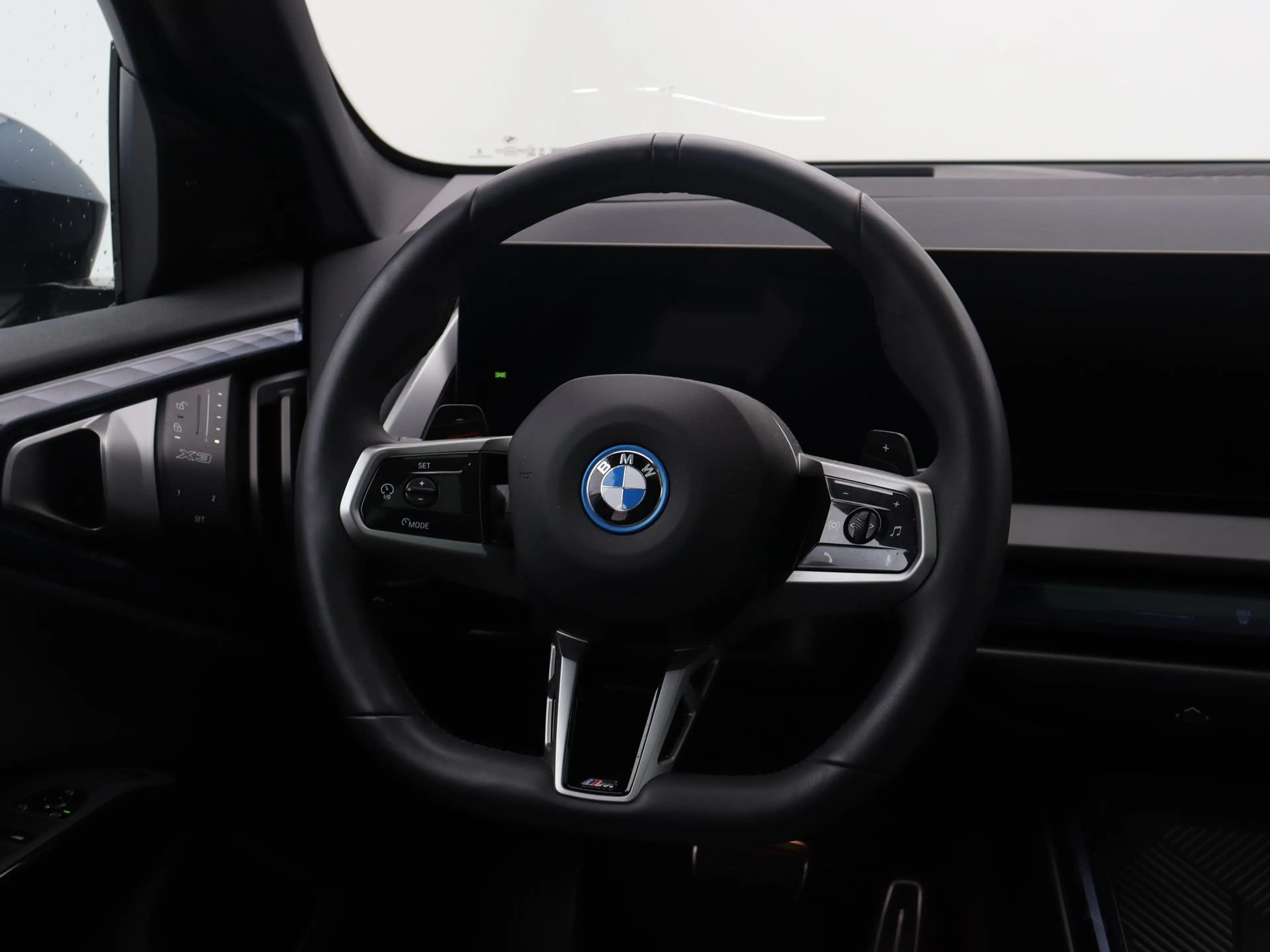 BMW X3 30e xDrive — photo 2