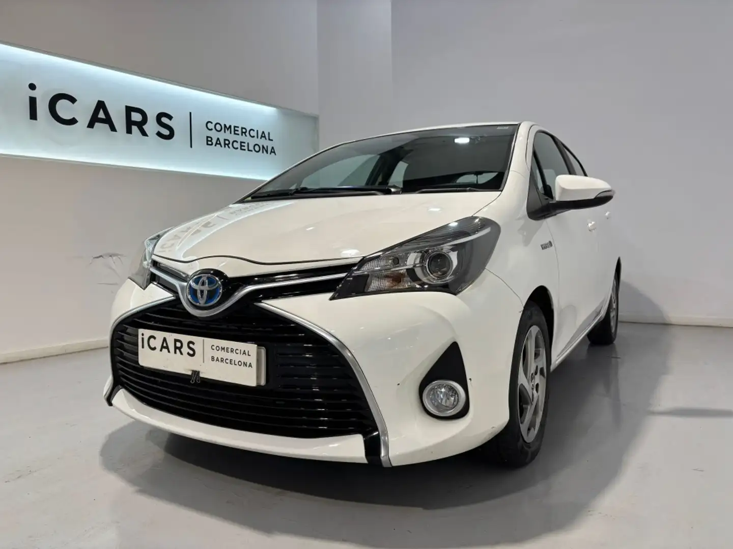 Toyota Yaris HSD 1.5 Active Wit - 1