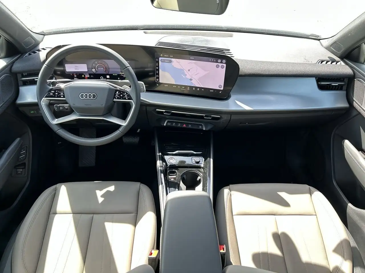 Audi Q3 снимка Audi Q3