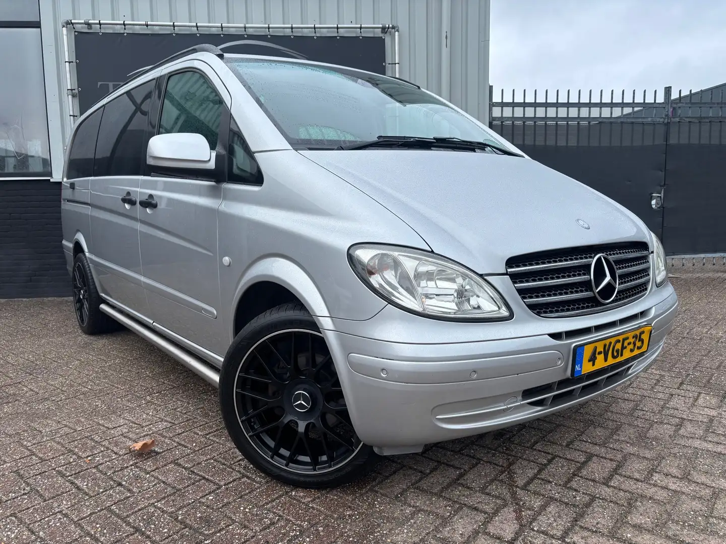 Mercedes-Benz Vito 120 CDI 320 Lang dubbelcabine V6 AUTOMAAT LEER R19 Plateado - 1
