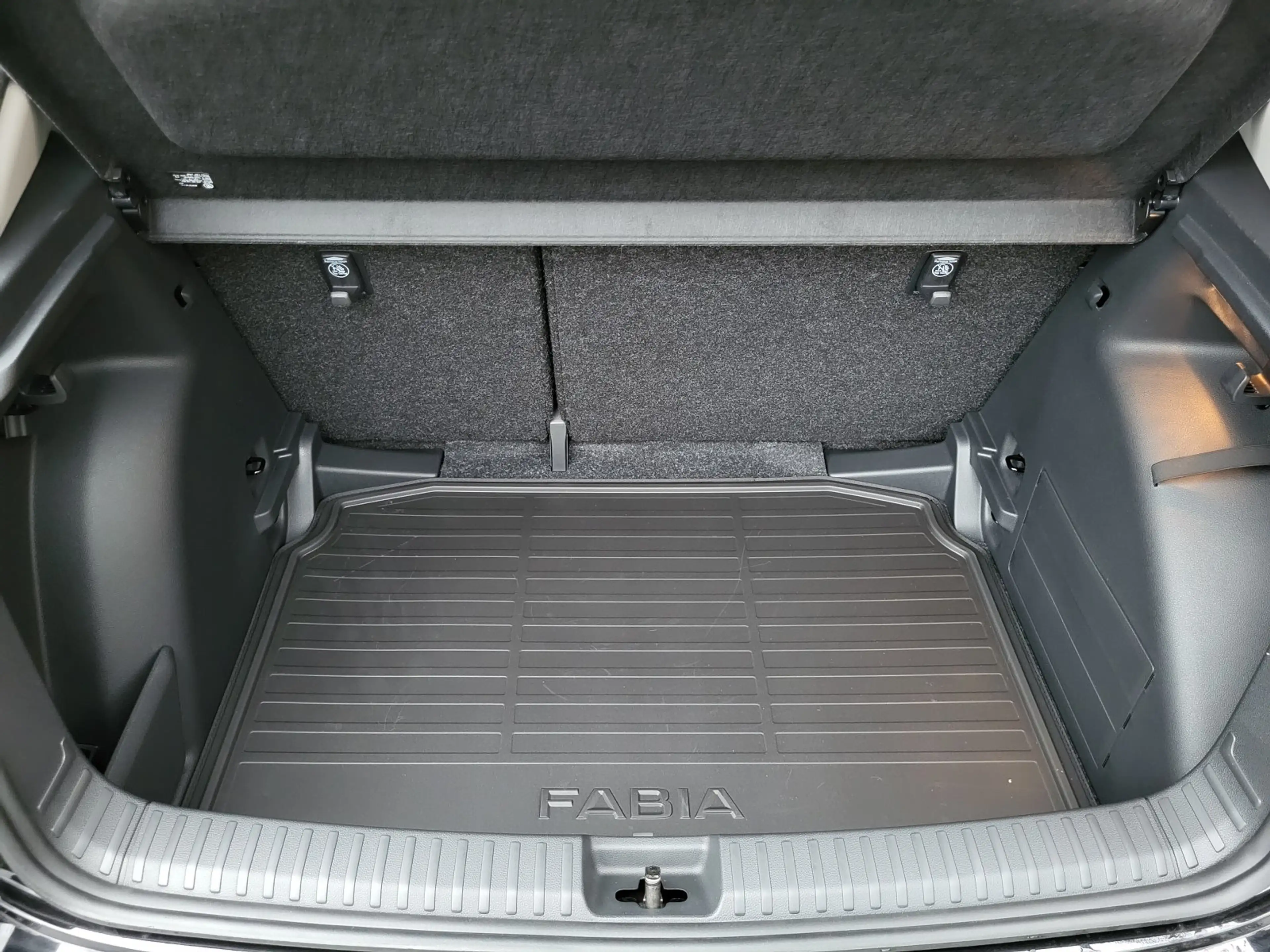 Skoda Fabia 1.0 MPI 59KW 130Jahre |LED|CLIMATRONIC|SMART LINK — photo 11