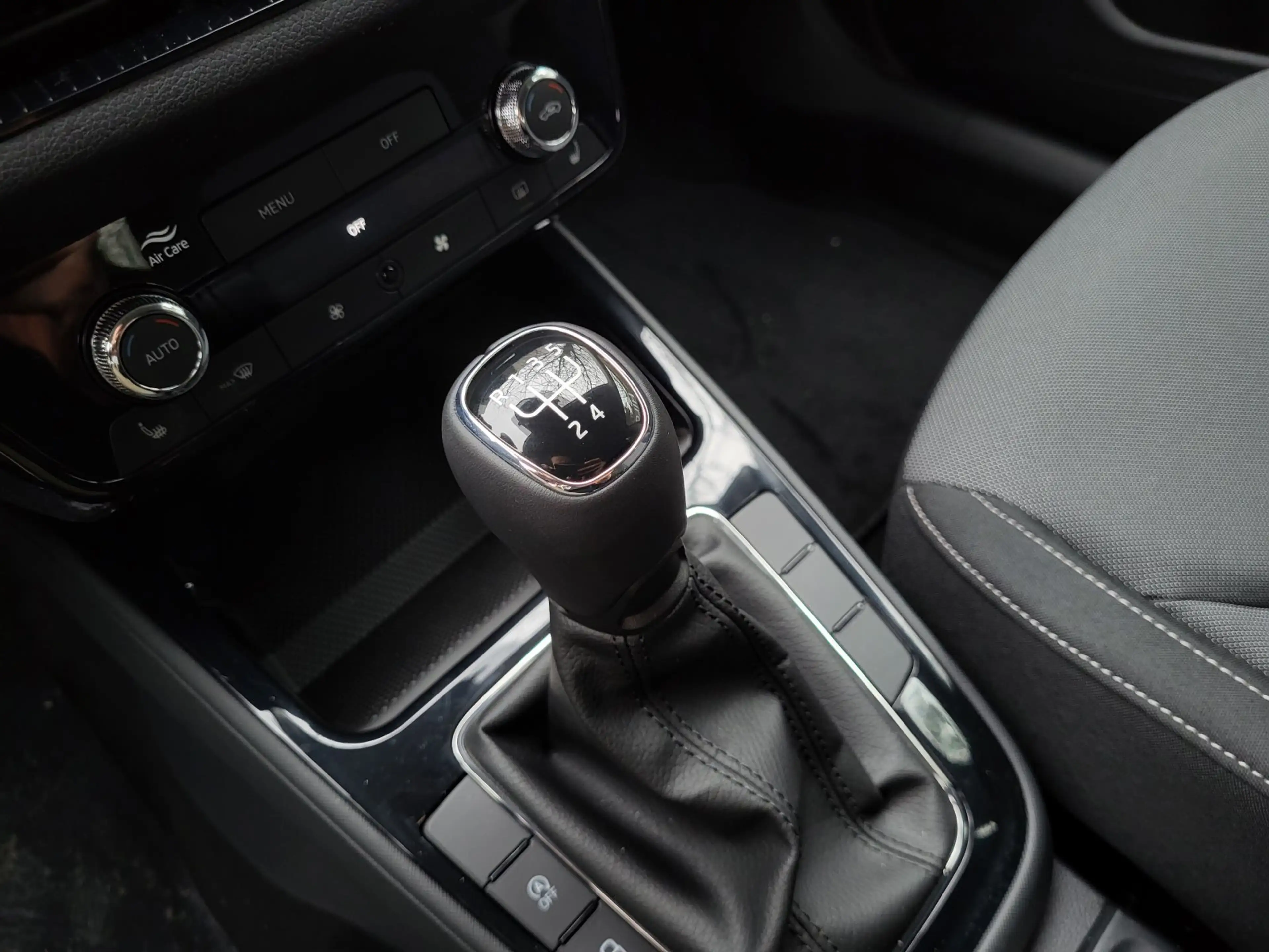Skoda Fabia 1.0 MPI 59KW 130Jahre |LED|CLIMATRONIC|SMART LINK — photo 15