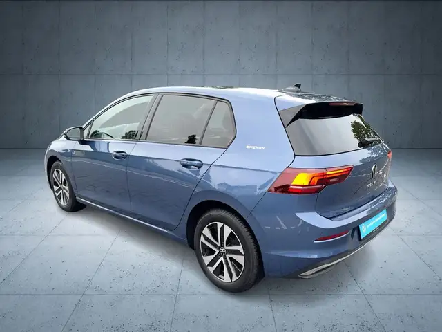Volkswagen Golf view 4