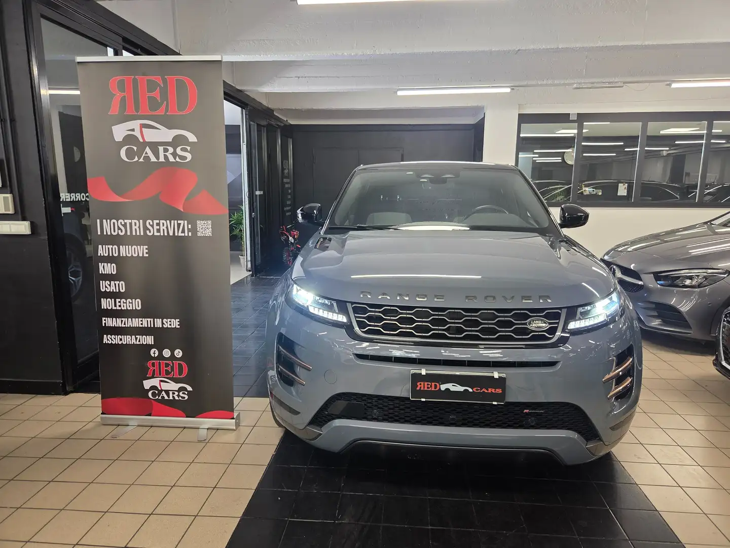 Land Rover Range Rover Evoque II 2019 2.0d i4 mhev R-Dynamic awd 163cv auto Grigio - 1
