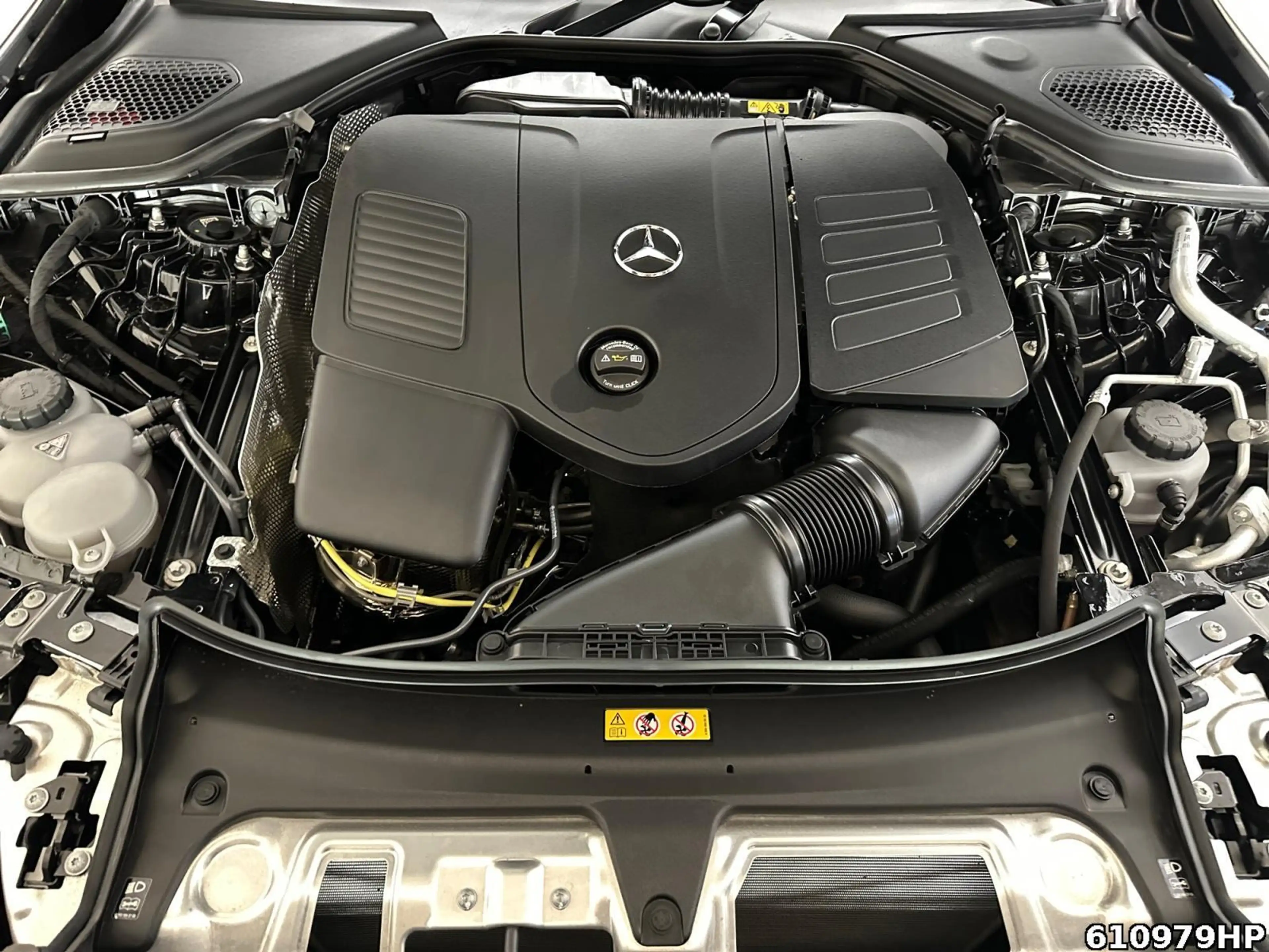 Mercedes-Benz E 300 e AMG Pano Night DIGITAL LIGHT Distronic. — photo 7