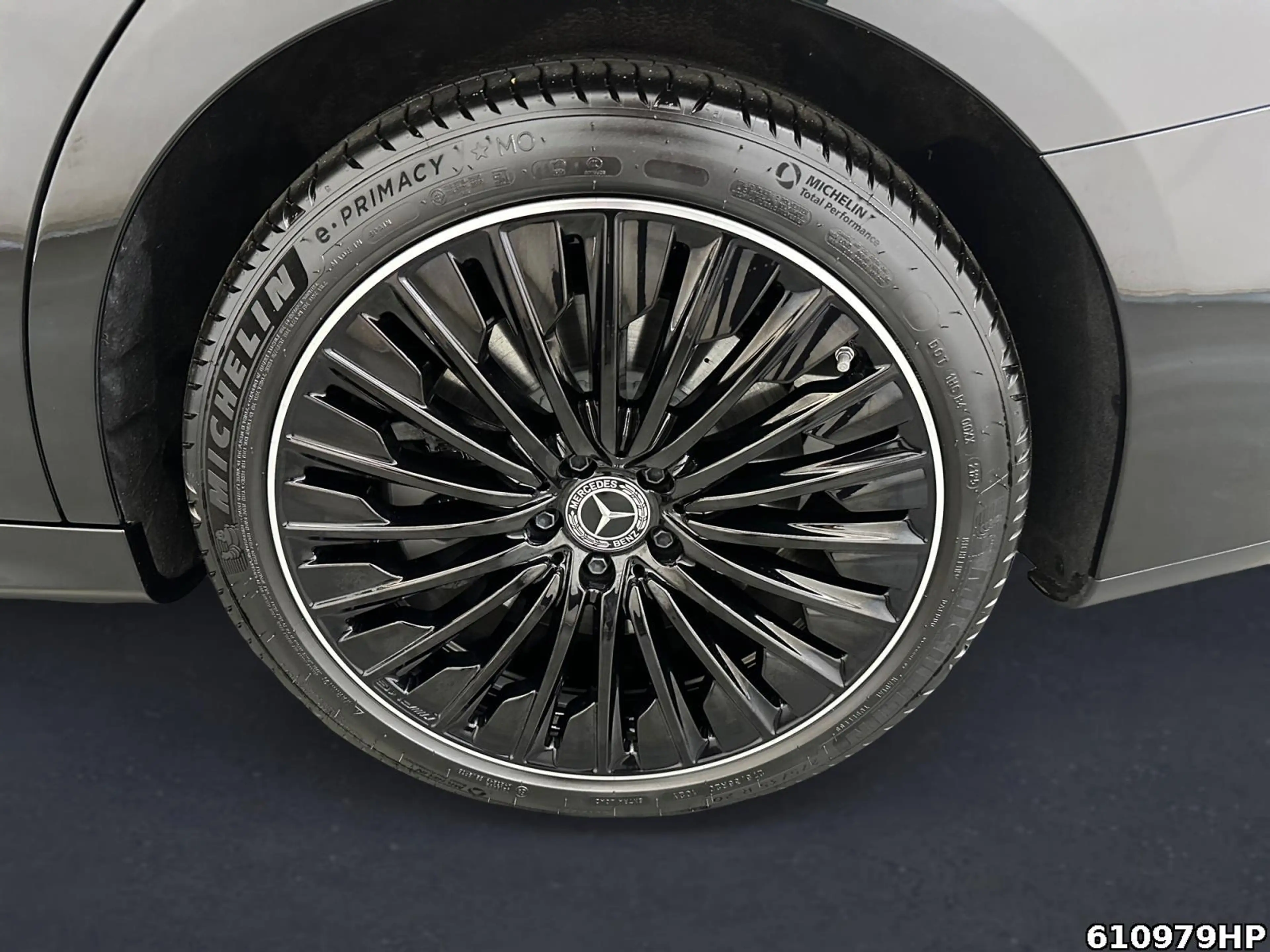 Mercedes-Benz E 300 e AMG Pano Night DIGITAL LIGHT Distronic. — photo 5