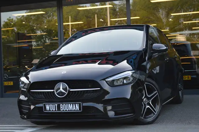 Mercedes-Benz B 200 AMG Led Widescreen Sfeer Camera Night CarPlay Afn.