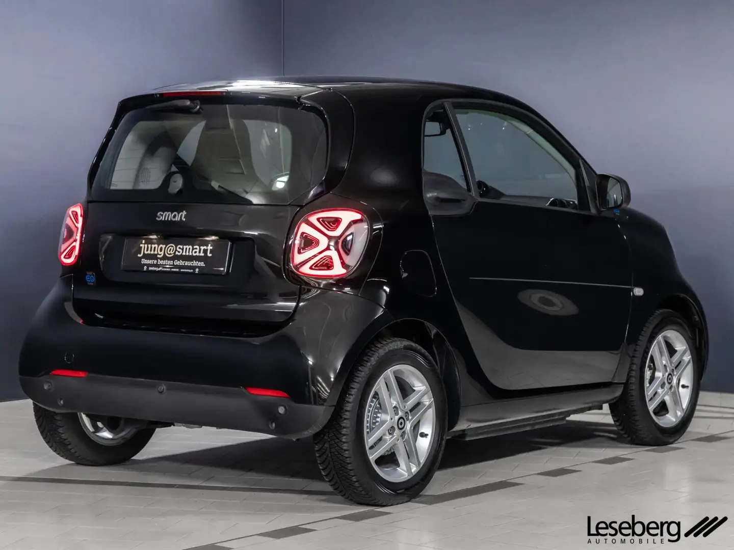smart forTwo ForTwo Coupé EQ Passion LED/22kW/Pano/Kamera/DAB Noir - 2