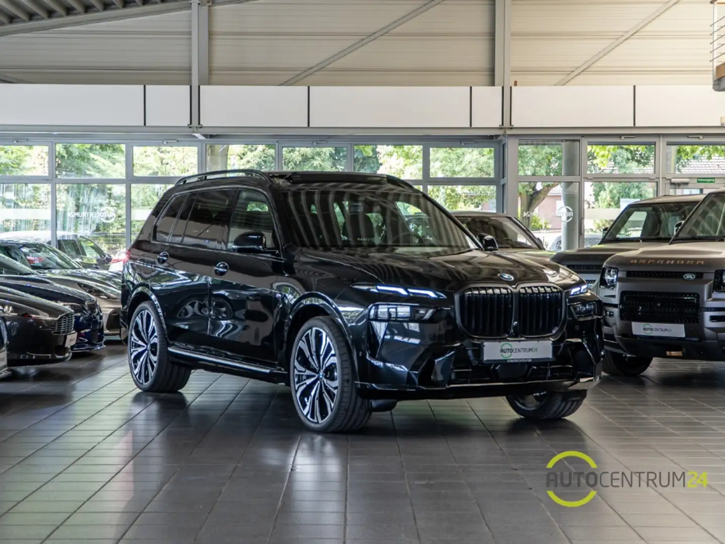 BMW X7 40d M Sport 6-Seat AHK B&W Luft Carbon Sky Schwarz - 1