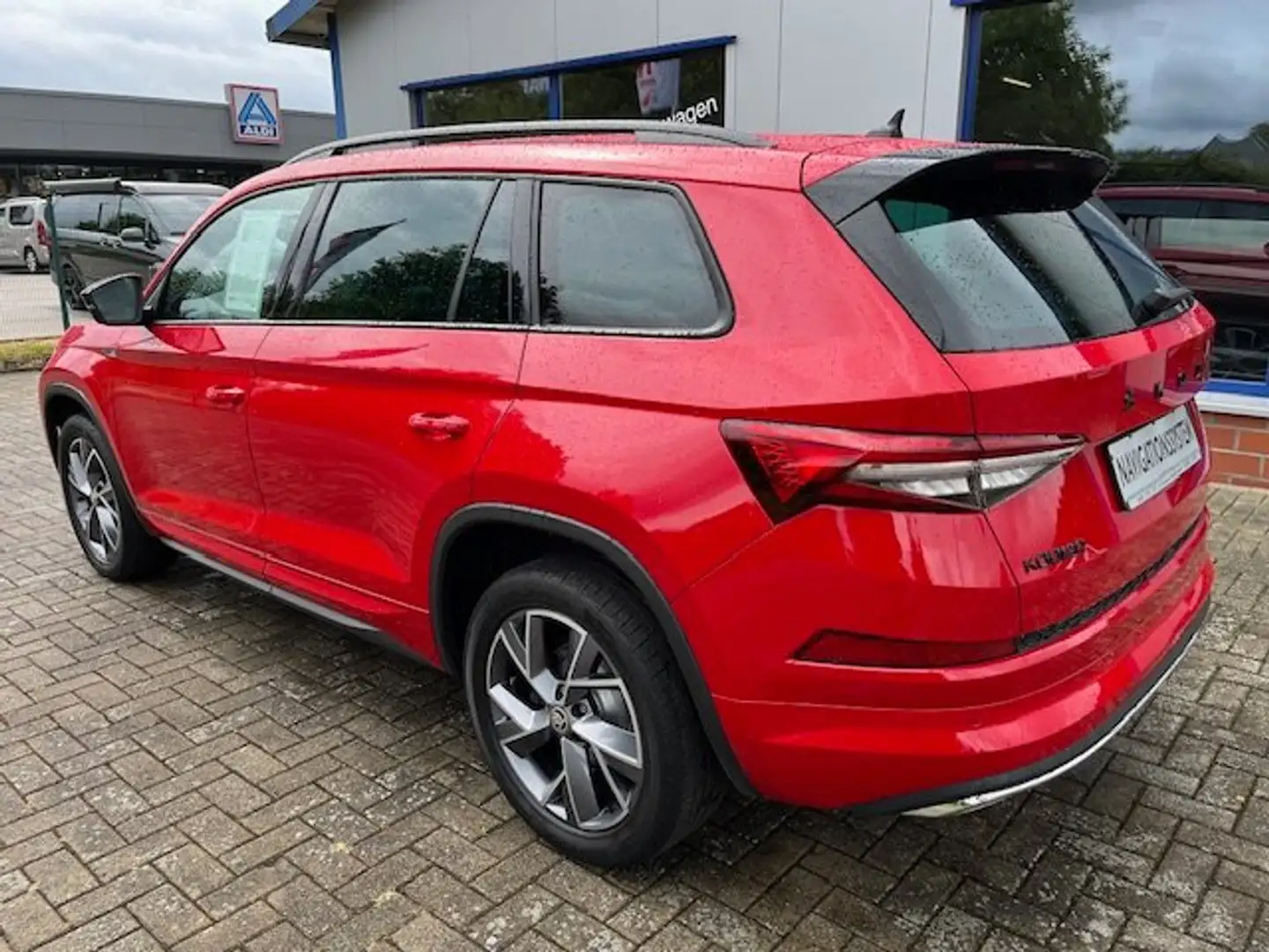 Skoda Kodiaq 1.5 TSI DSG Sportline Navi Kamera Standhzg Rouge - 2