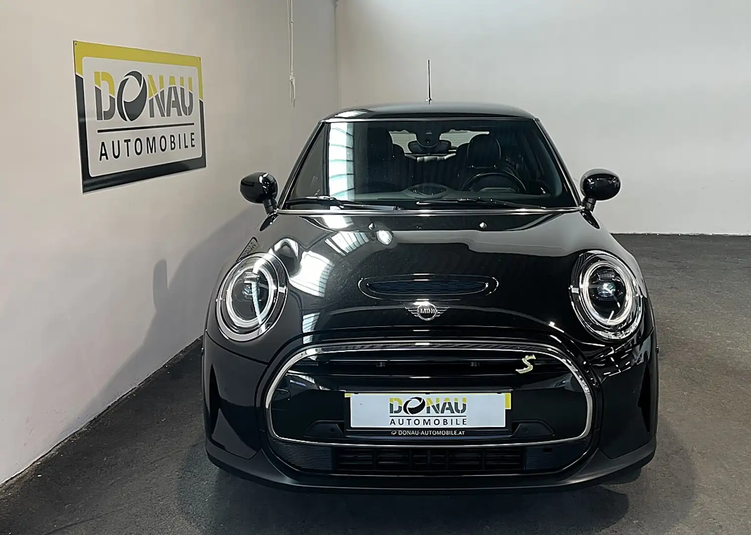 MINI Cooper S MINI Cooper SE 32,6kWh Aut. * Abstandstempomat ... Schwarz - 2