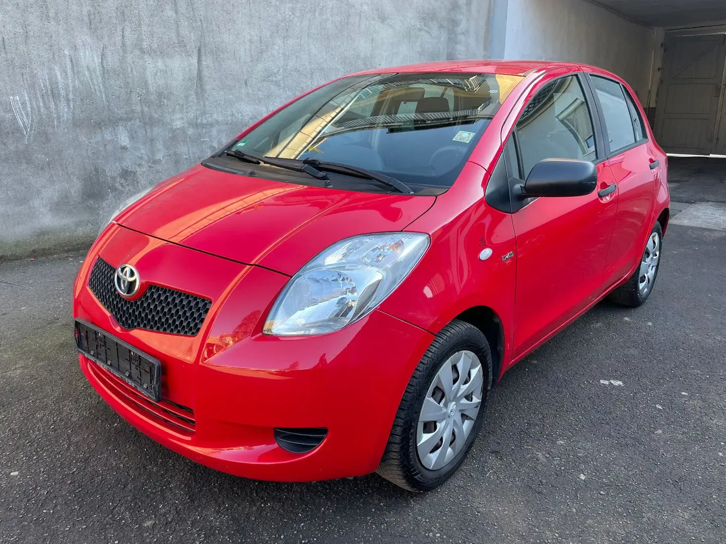 Toyota Yaris 1.4 D-4D Luna *TÜV NEU* Rot - 1