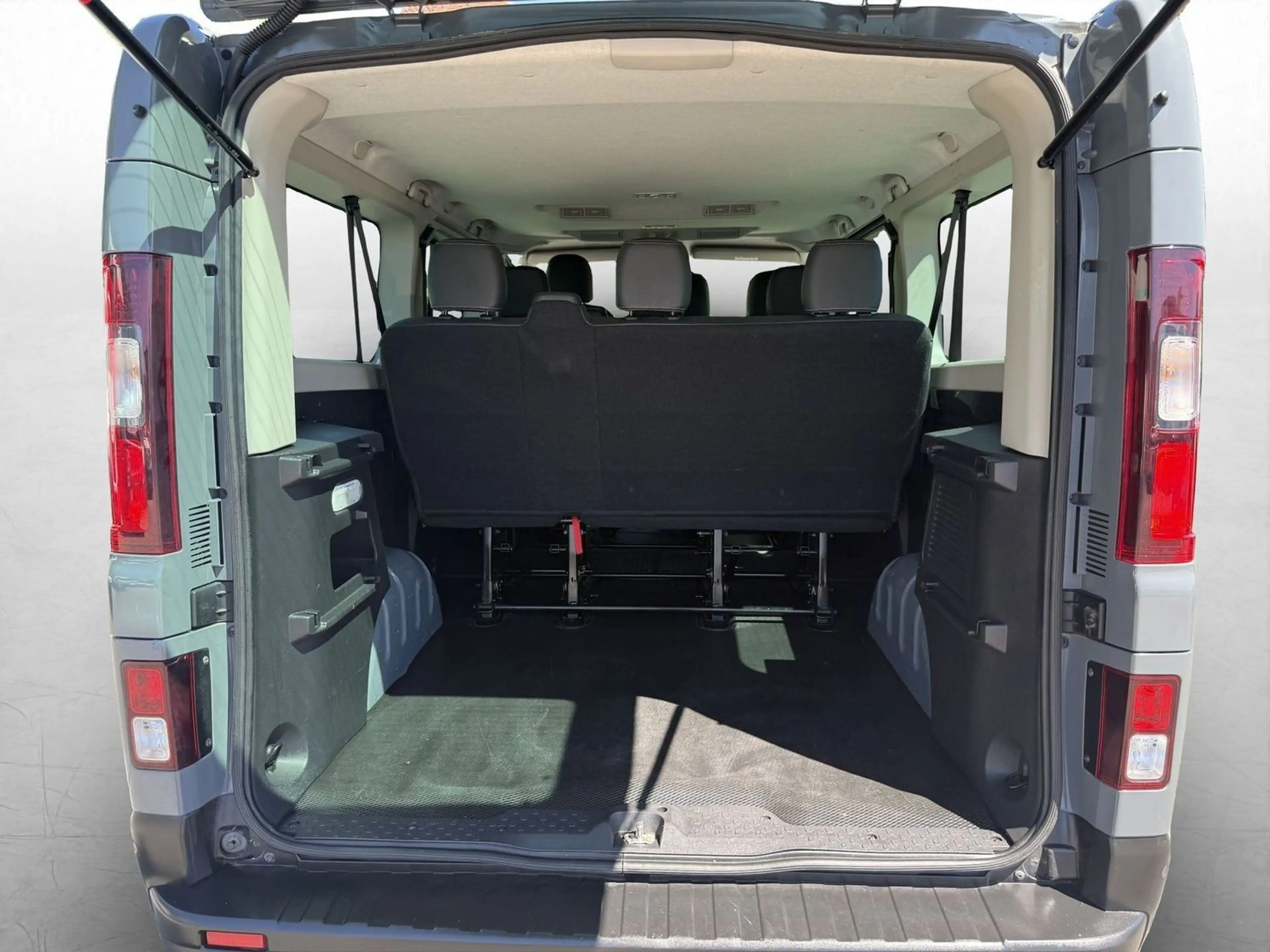 Renault Trafic Trafic Combi L2H1 3,0t  Life — photo 15