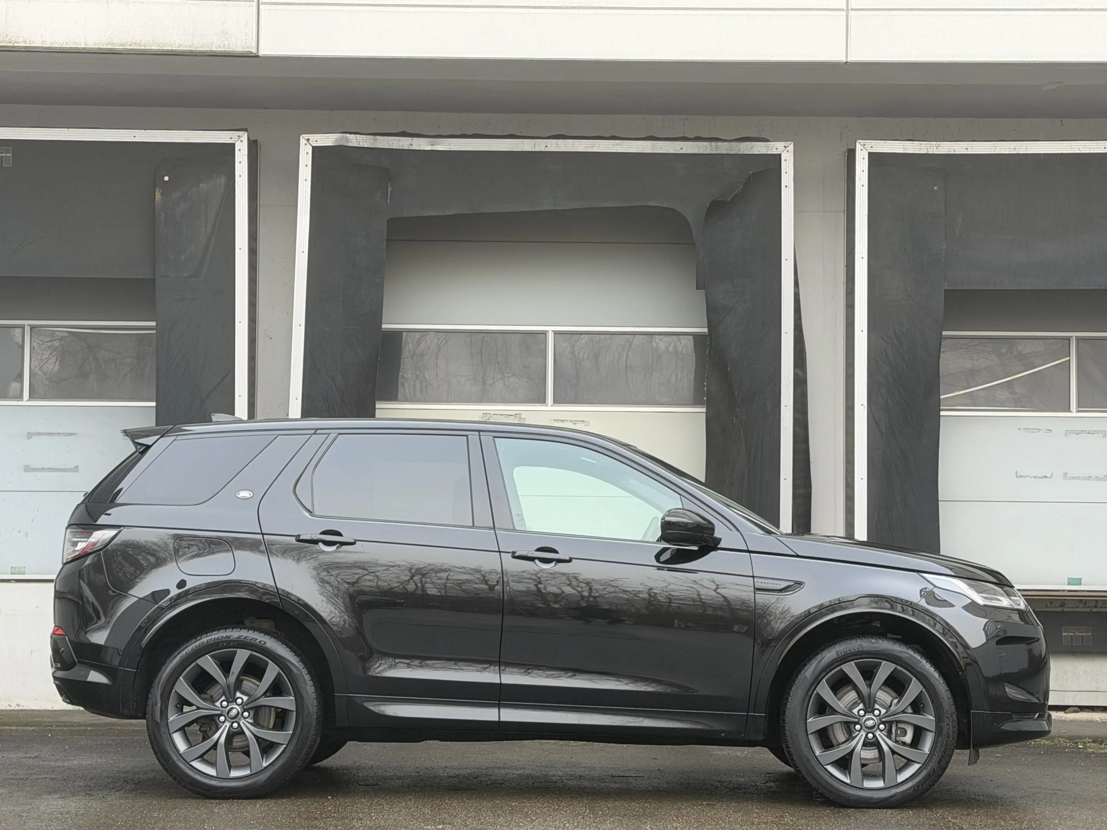 Land Rover Discovery Sport R-Dynamic SE Black LED ACC 360° — photo 7