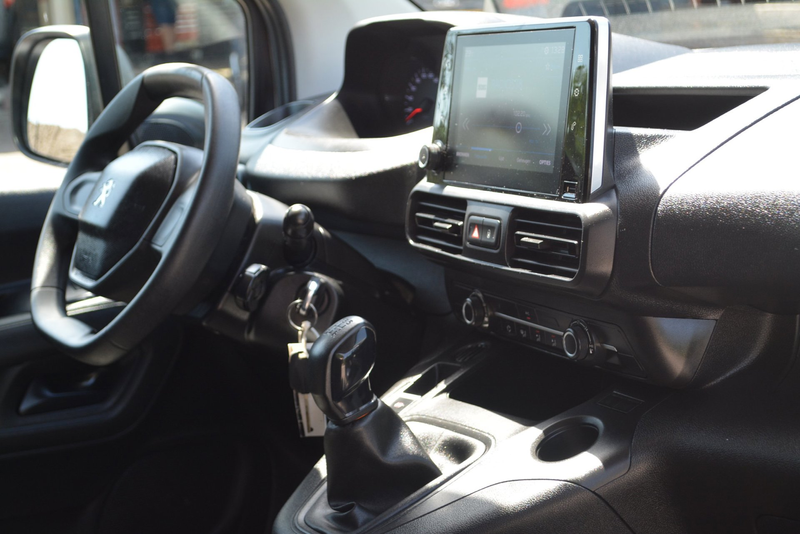Peugeot Partner 1.5 BlueHDI Premium — photo 15