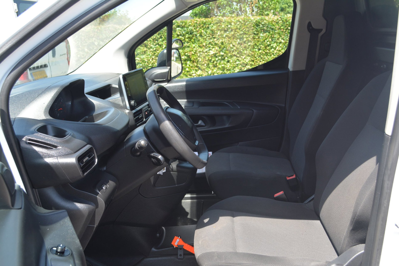 Peugeot Partner 1.5 BlueHDI Premium — photo 13
