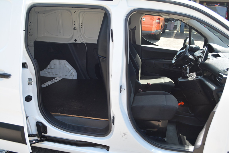 Peugeot Partner 1.5 BlueHDI Premium — photo 2