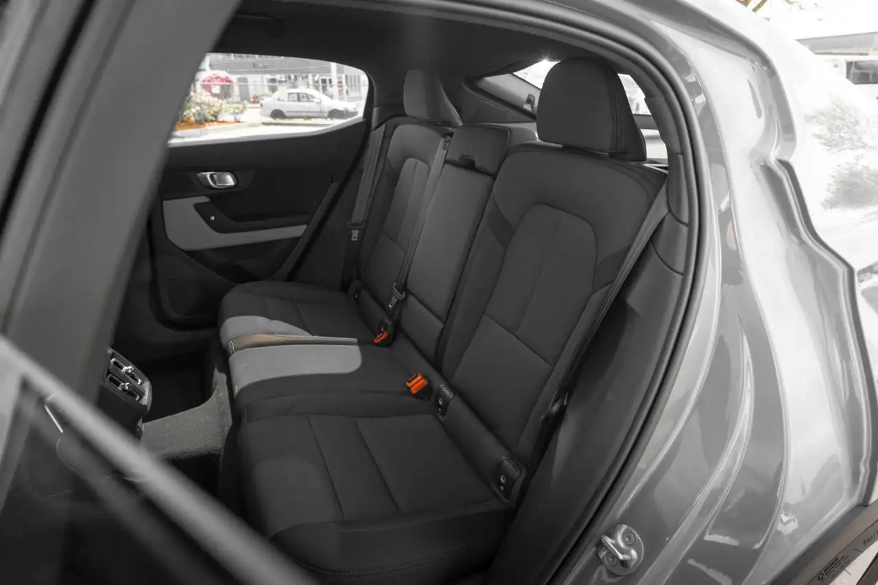 Polestar 2 снимка Polestar 2