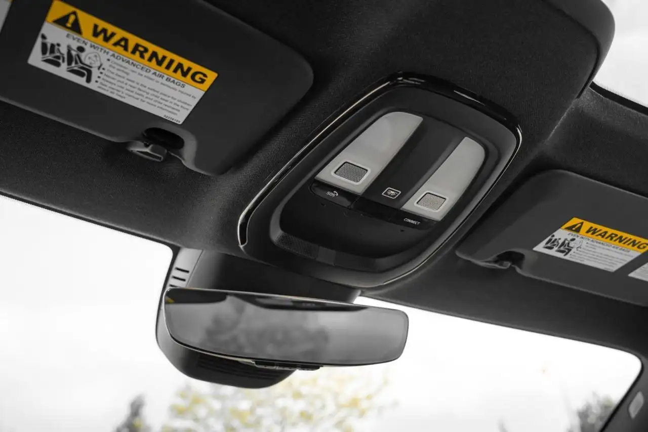 Polestar 2 снимка Polestar 2