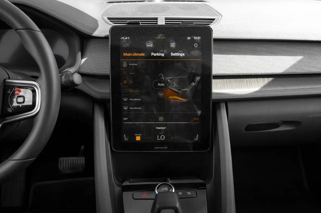 Polestar 2 снимка Polestar 2