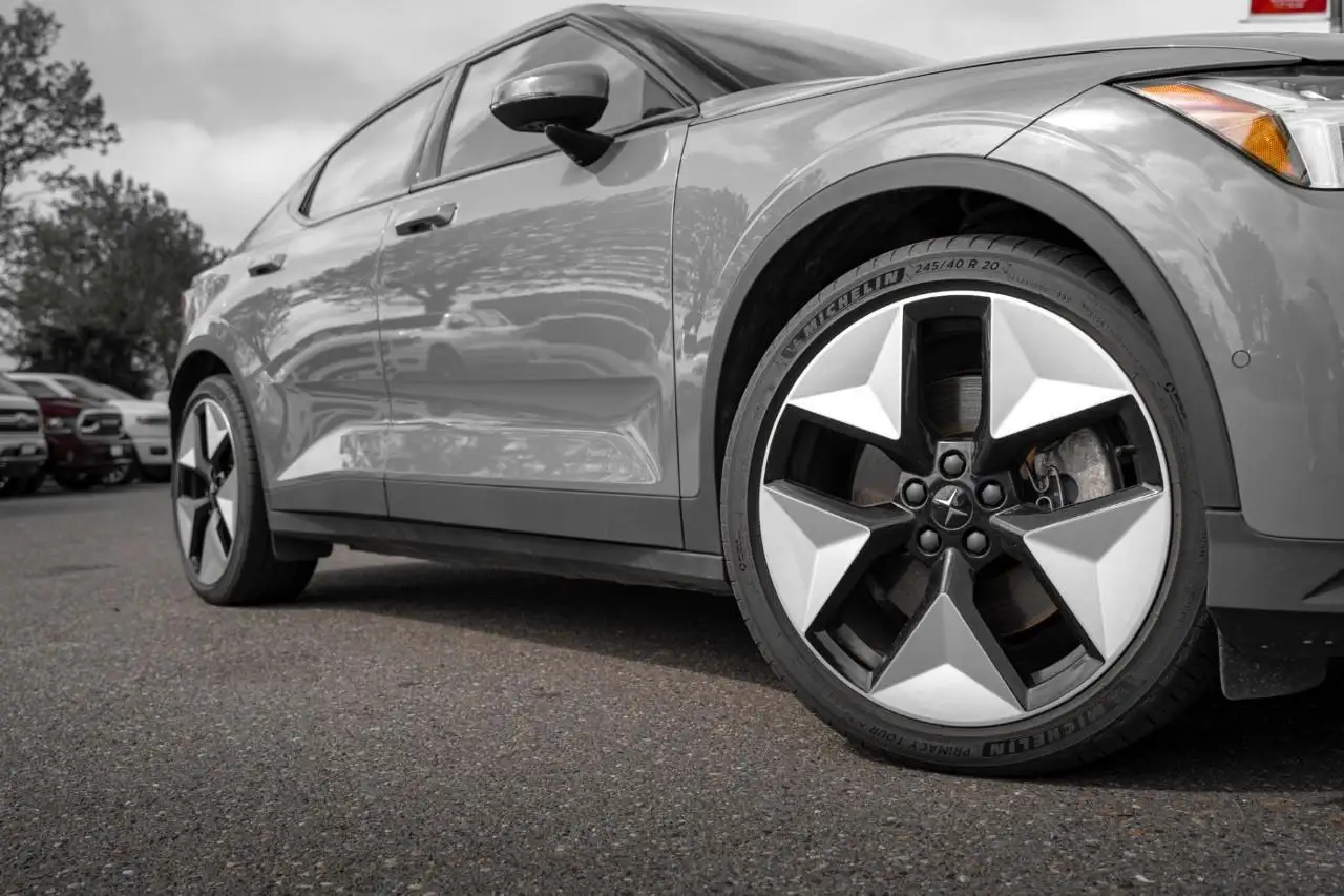 Polestar 2 снимка Polestar 2
