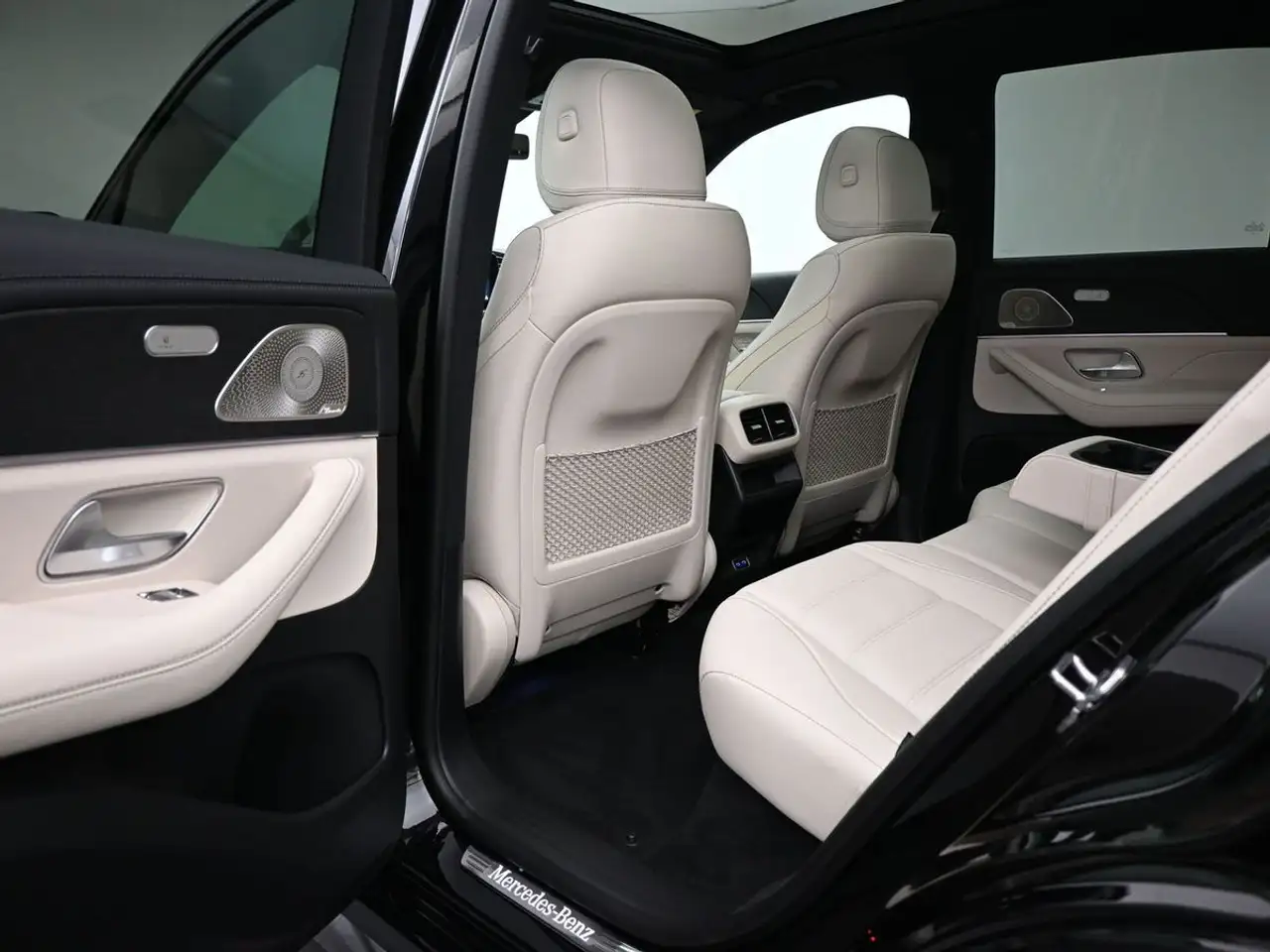 Mercedes-Benz GLE снимка Mercedes-Benz GLE