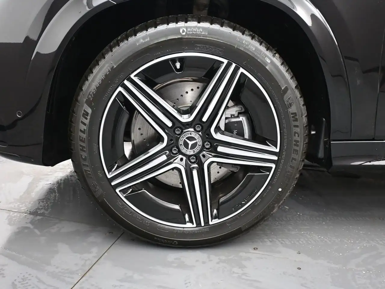 Mercedes-Benz GLE снимка Mercedes-Benz GLE