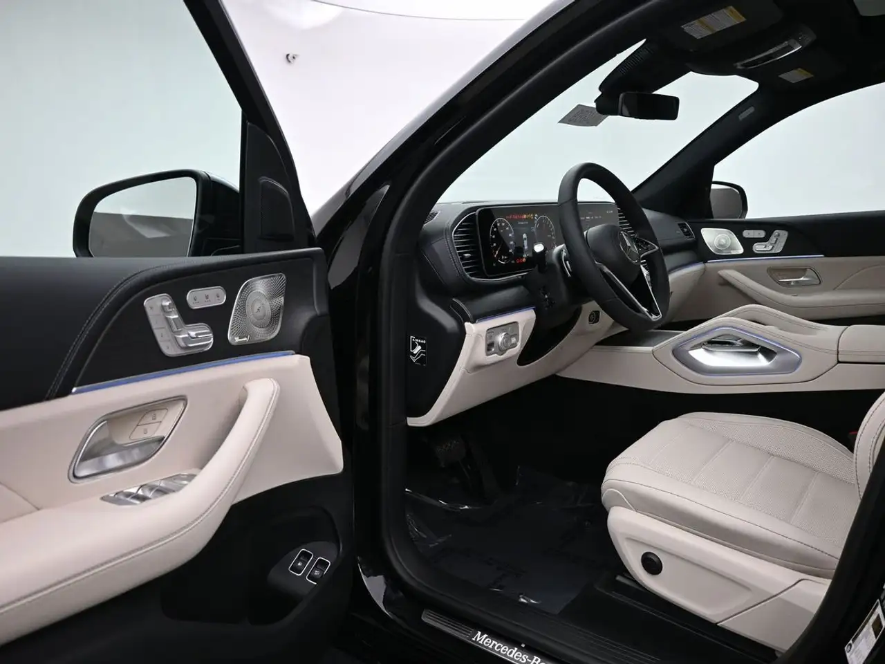 Mercedes-Benz GLE снимка Mercedes-Benz GLE