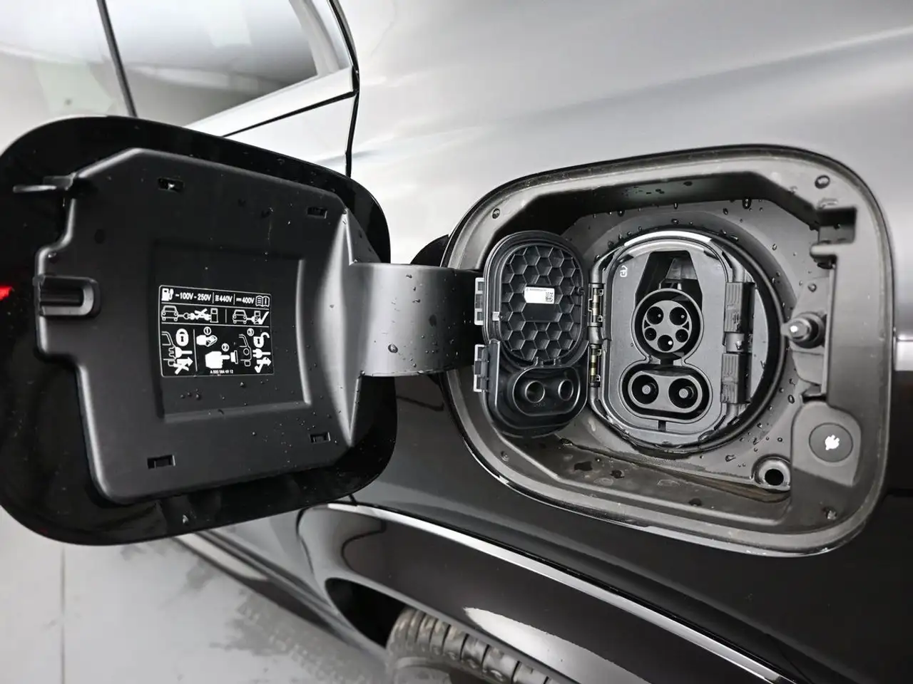 Mercedes-Benz GLE снимка Mercedes-Benz GLE