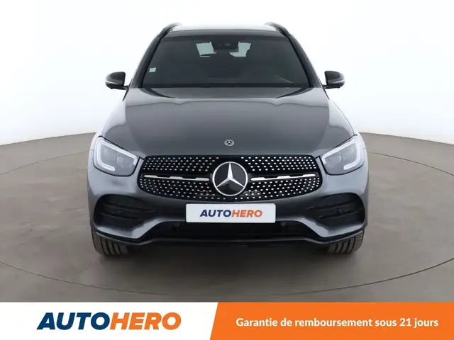 Mercedes-Benz GLC view 9