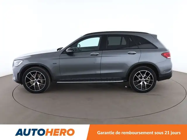 Mercedes-Benz GLC view 3