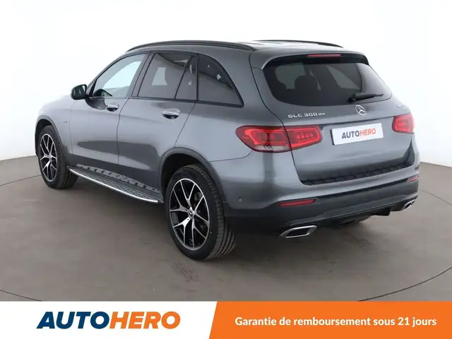 Mercedes-Benz GLC view 4