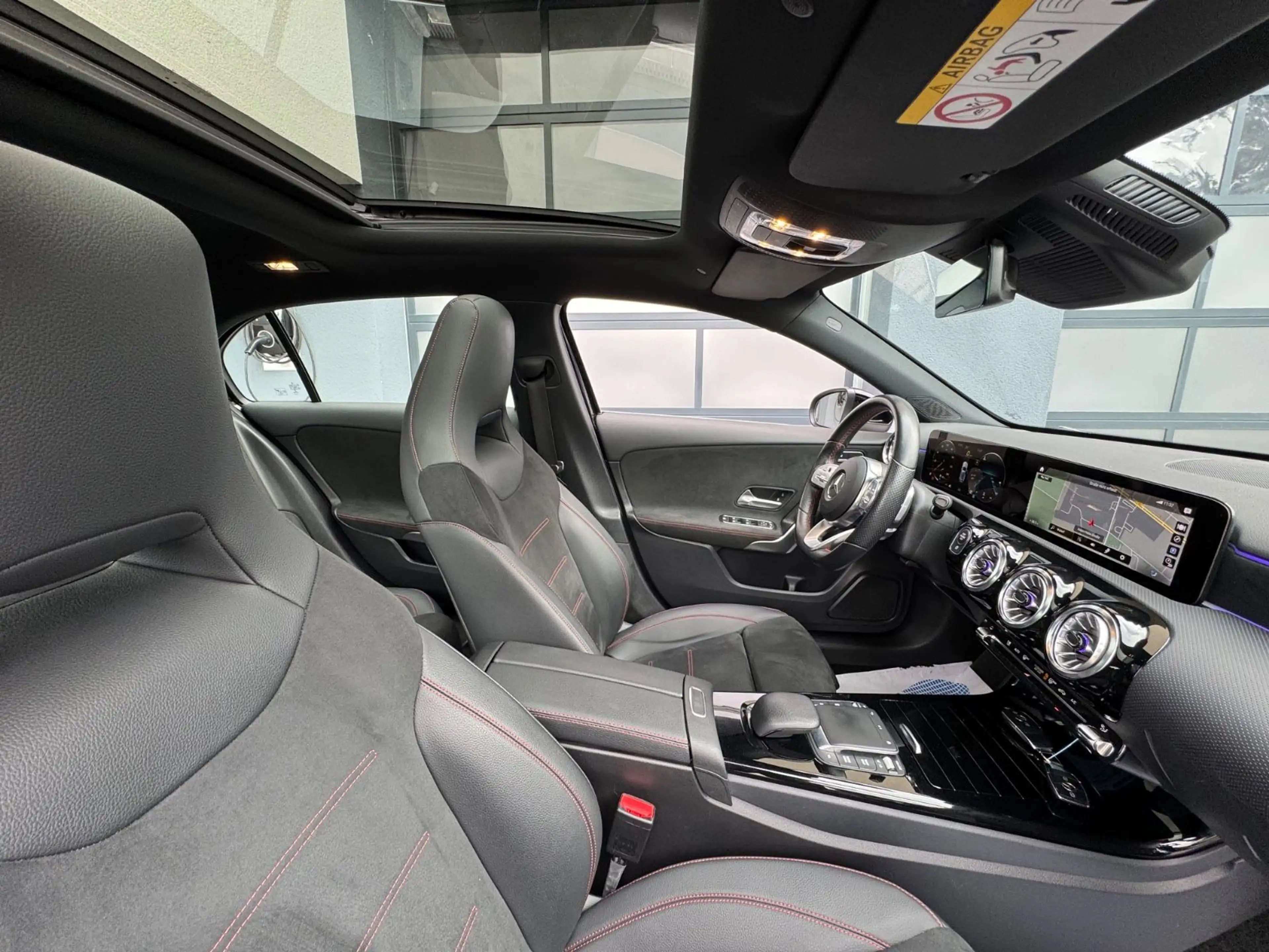 Mercedes-Benz A 200 d 8G-DCT "AMG Line" Pano/MBUX/LED/1.Hd. — photo 10