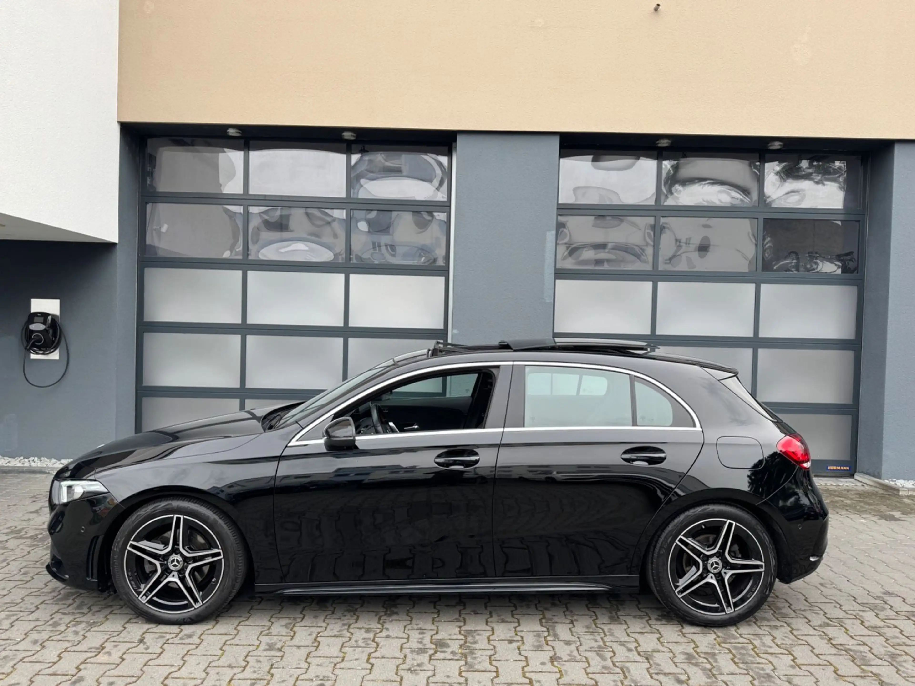 Mercedes-Benz A 200 d 8G-DCT "AMG Line" Pano/MBUX/LED/1.Hd.
